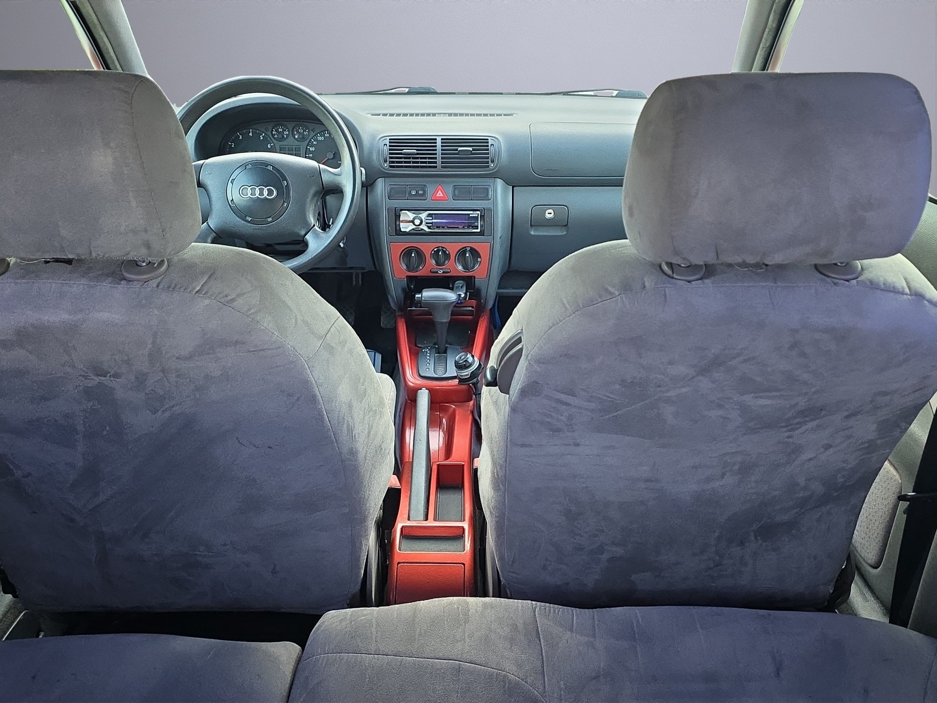 AUDI A3 1.6 Attraction-image-13