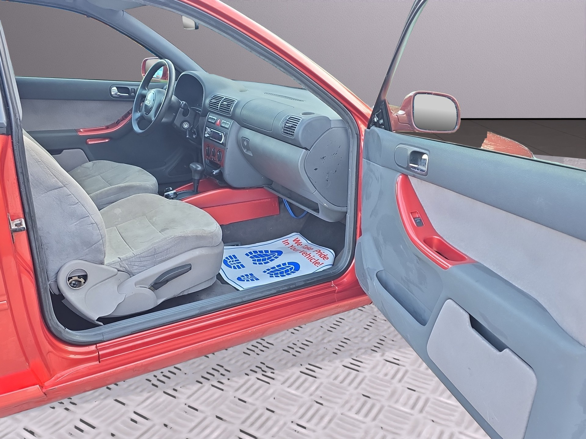 AUDI A3 1.6 Attraction-image-11