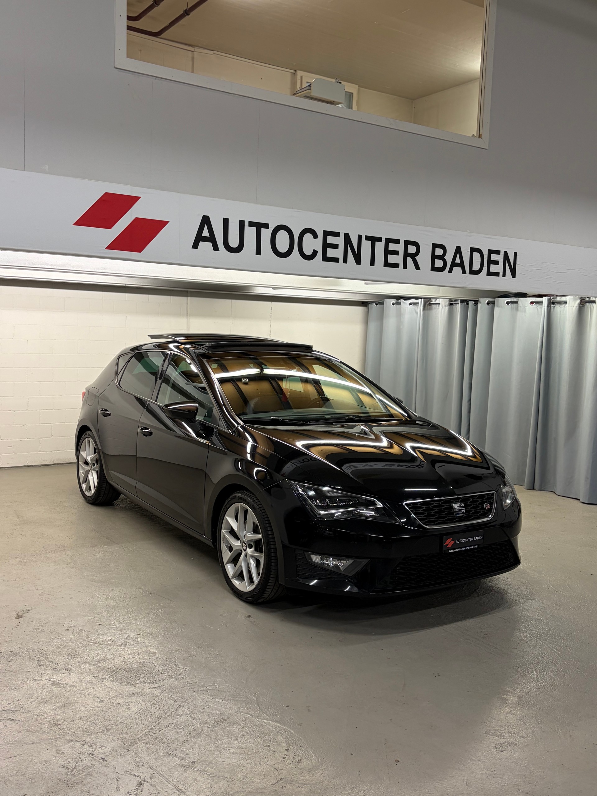 SEAT Leon 2.0 TDI FR Viva DSG-showroom-element-2