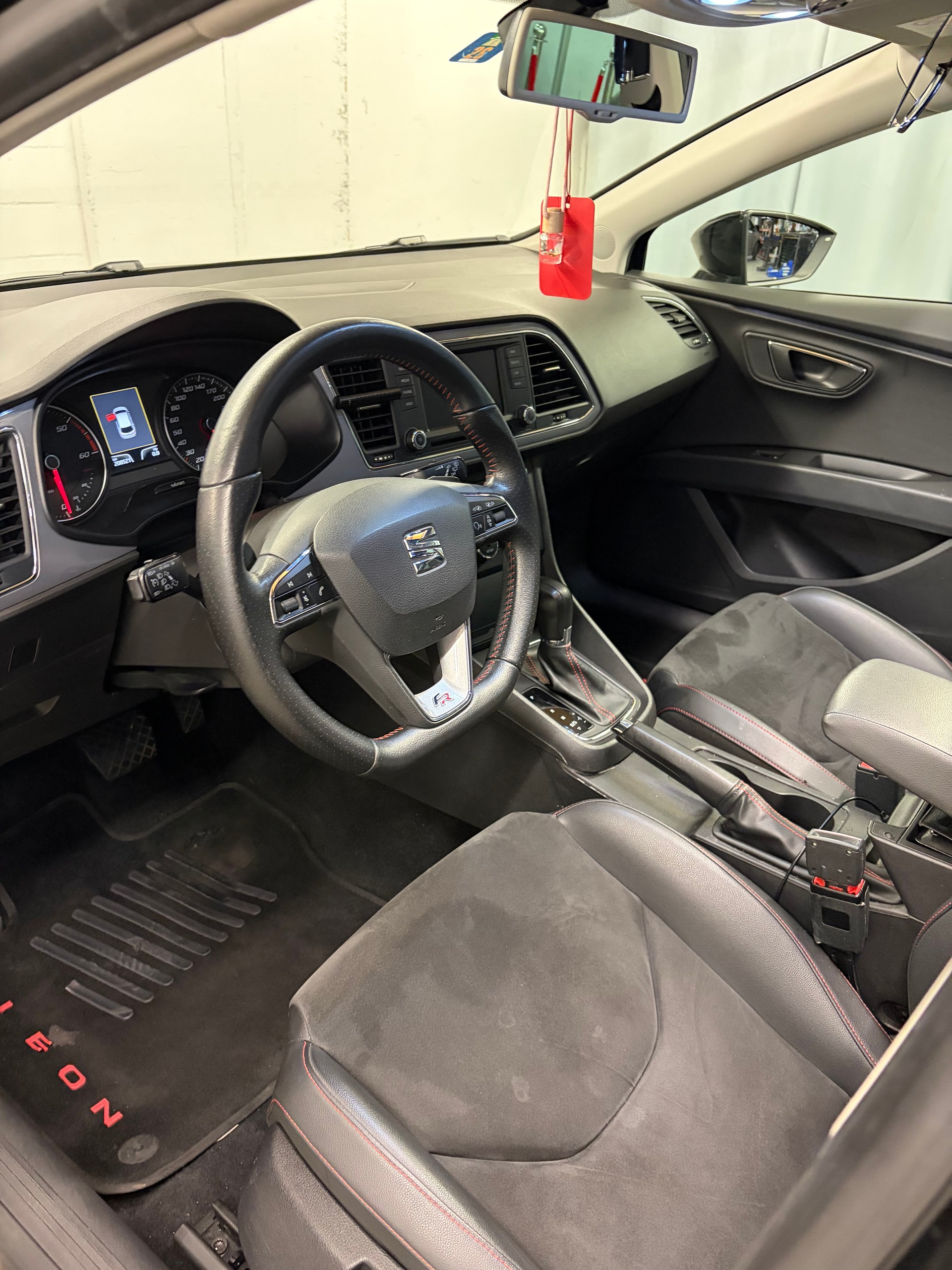 SEAT Leon 2.0 TDI FR Viva DSG-image-7