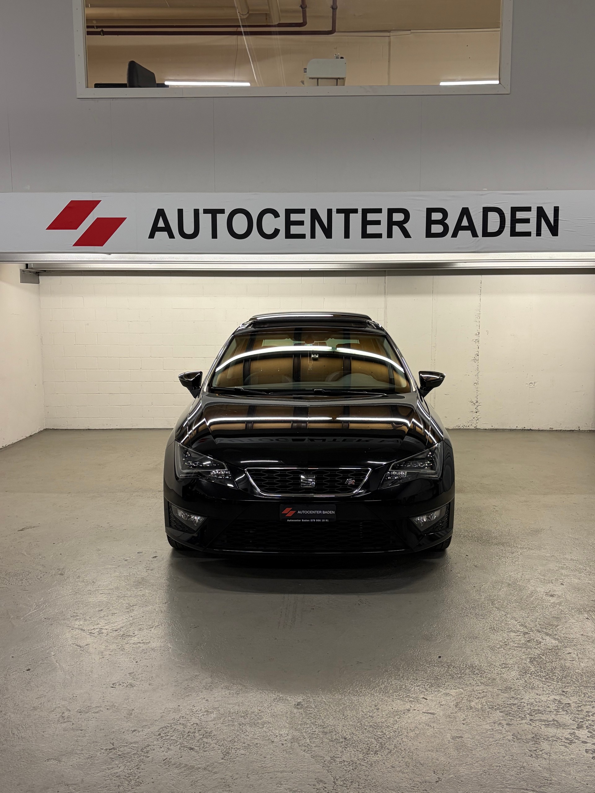 SEAT Leon 2.0 TDI FR Viva DSG-showroom-element-1