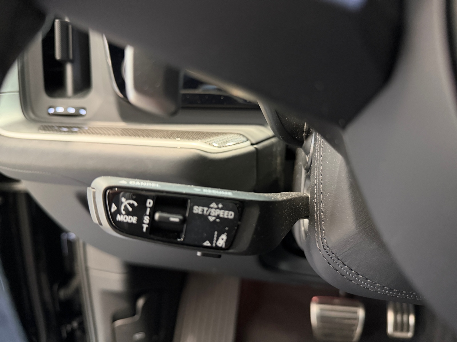 PORSCHE Cayenne S Coupé E-Hybrid Black Edition Tiptronic-image-14