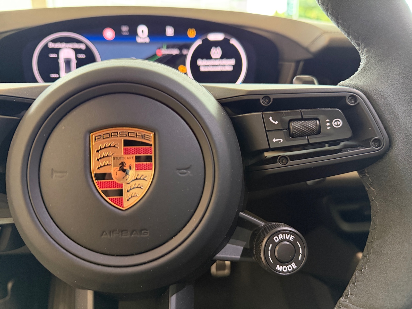 PORSCHE Cayenne S Coupé E-Hybrid Black Edition Tiptronic-image-13
