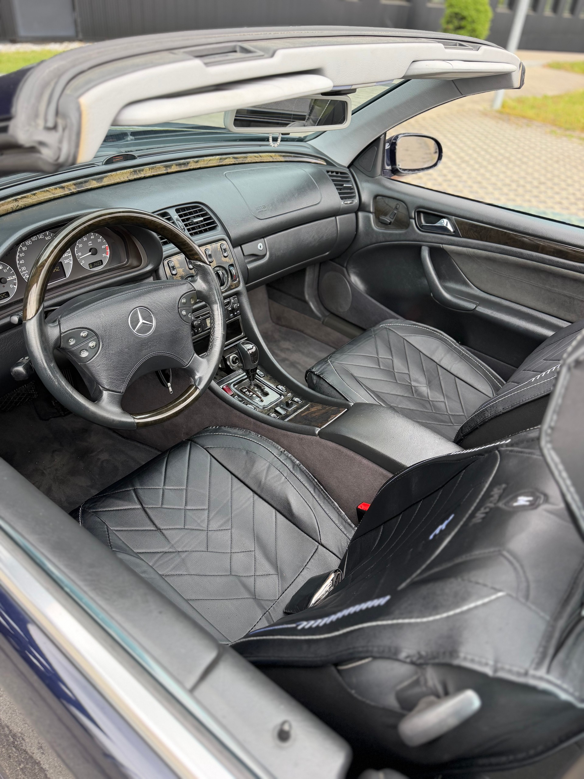 MERCEDES-BENZ CLK 200 Kompressor Avantgarde-image-14