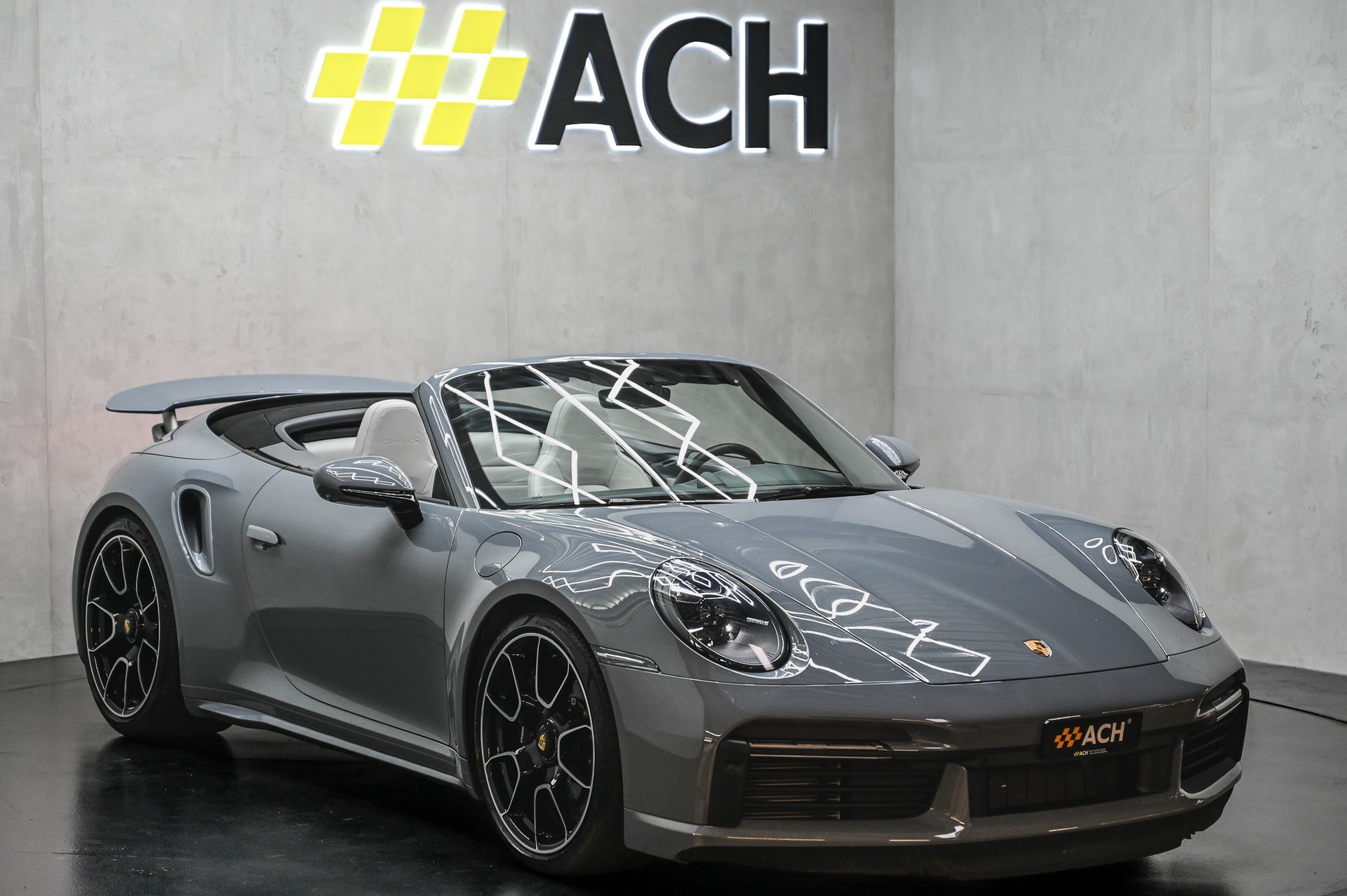 PORSCHE 911 Turbo S Cabriolet PDK