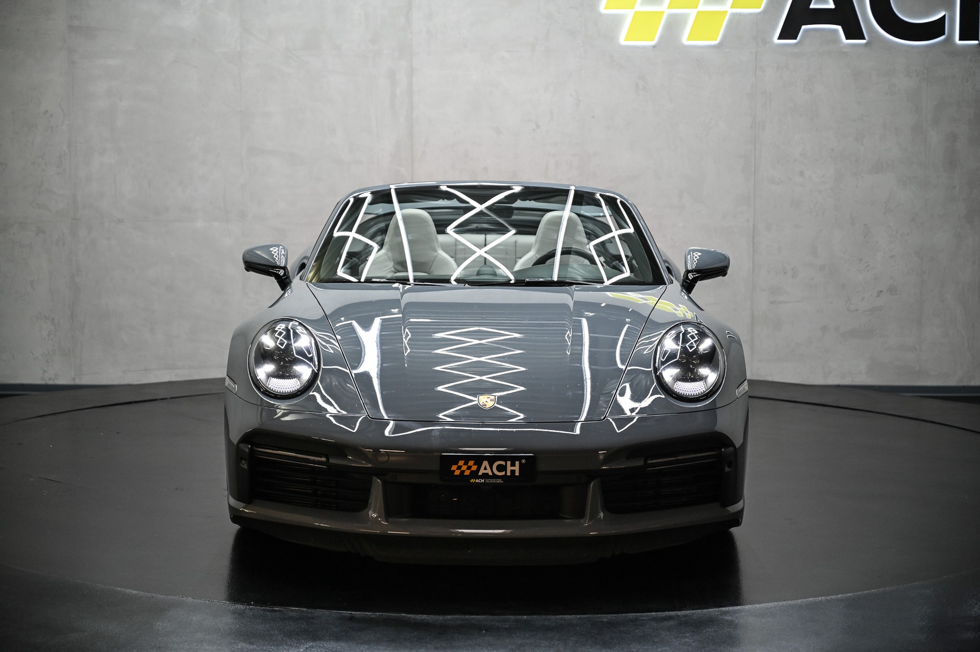 PORSCHE 911 Turbo S Cabriolet PDK-showroom-element-1