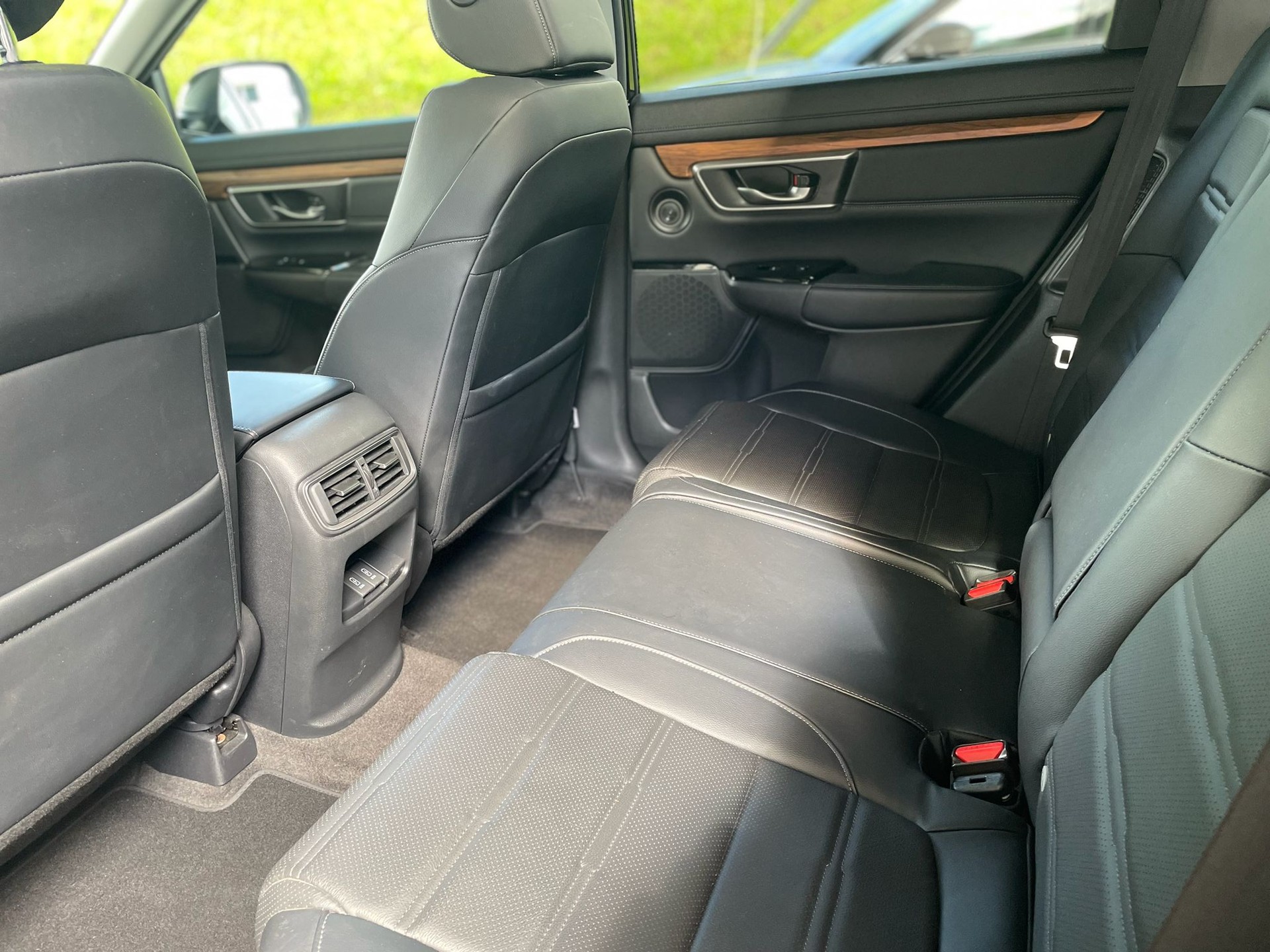 HONDA CR-V 2.0i MMD Hybrid Executive 4WD Automatic-image-9