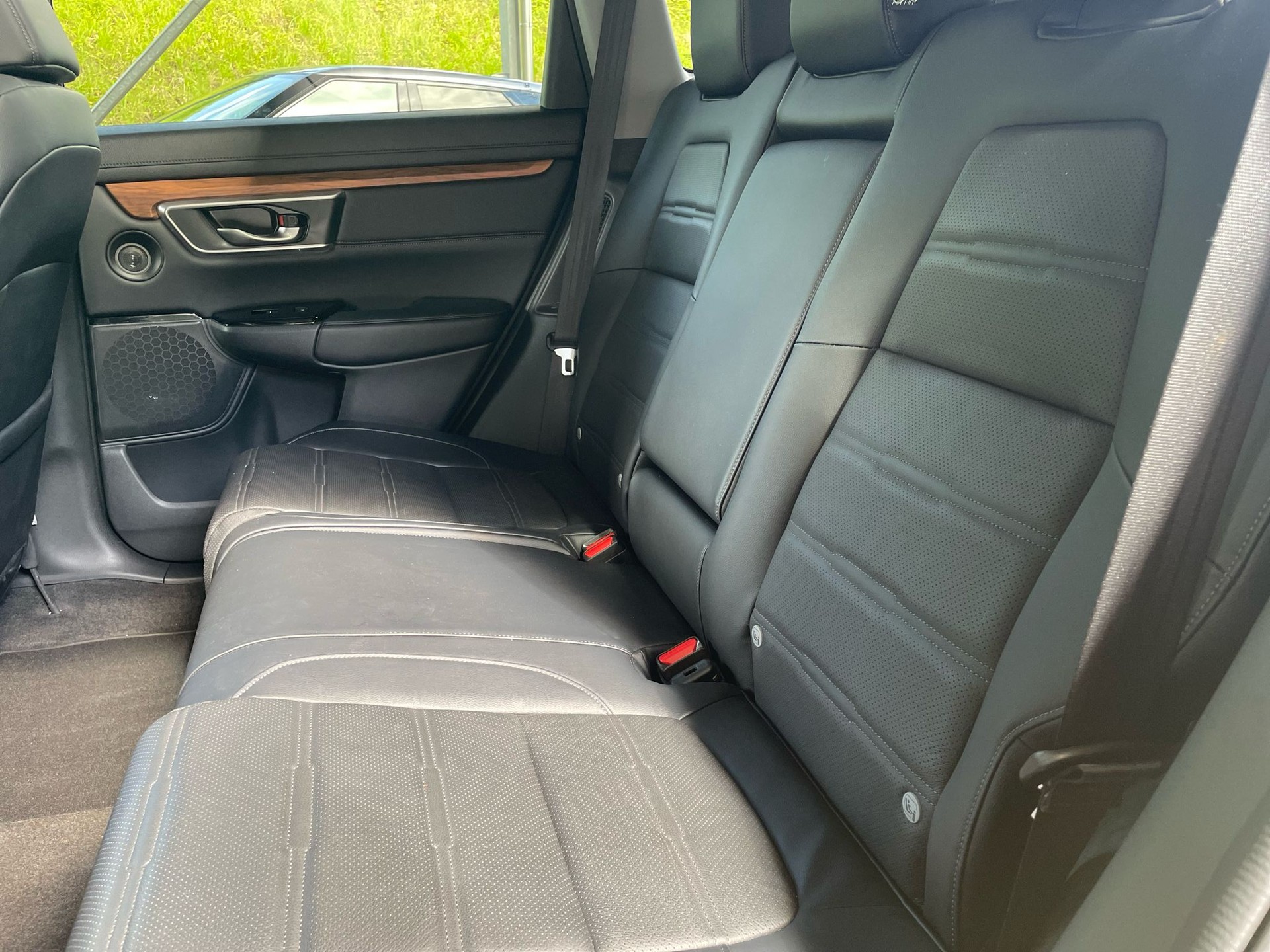 HONDA CR-V 2.0i MMD Hybrid Executive 4WD Automatic-image-8
