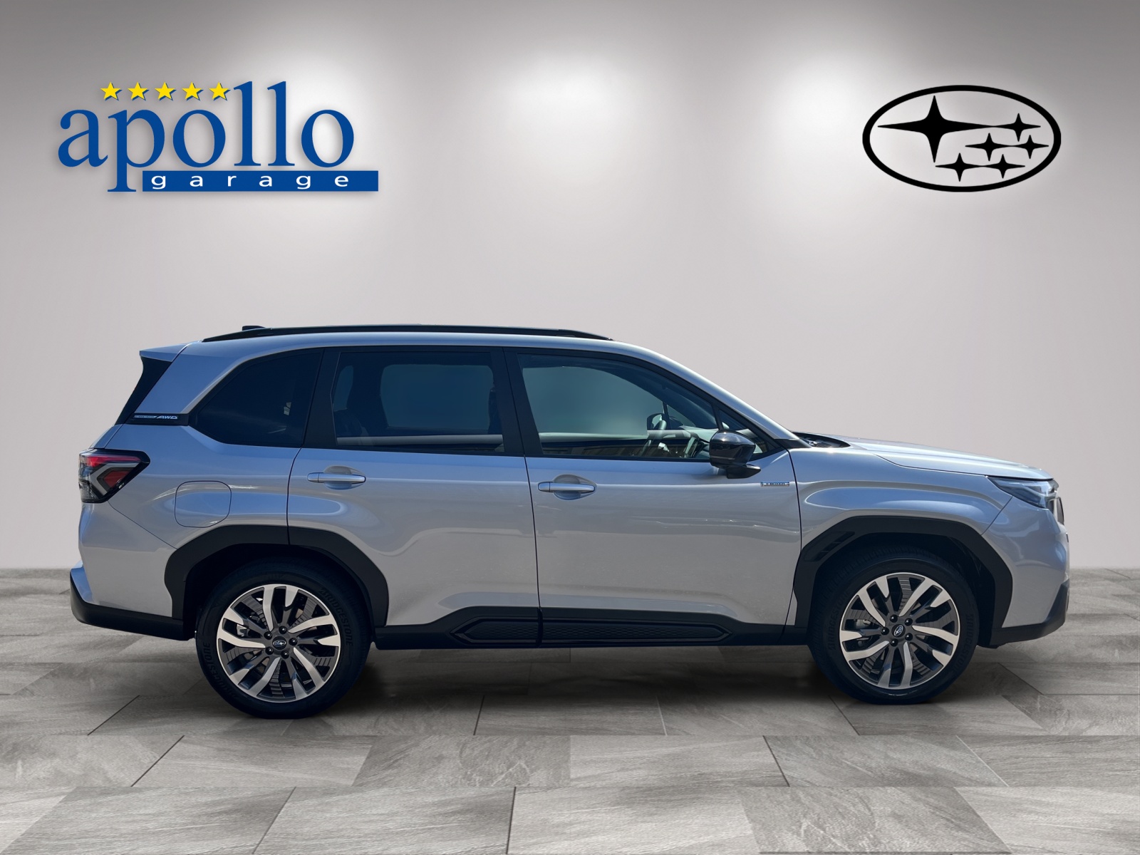 SUBARU Forester 2.0i e-Boxer Luxury-image-3
