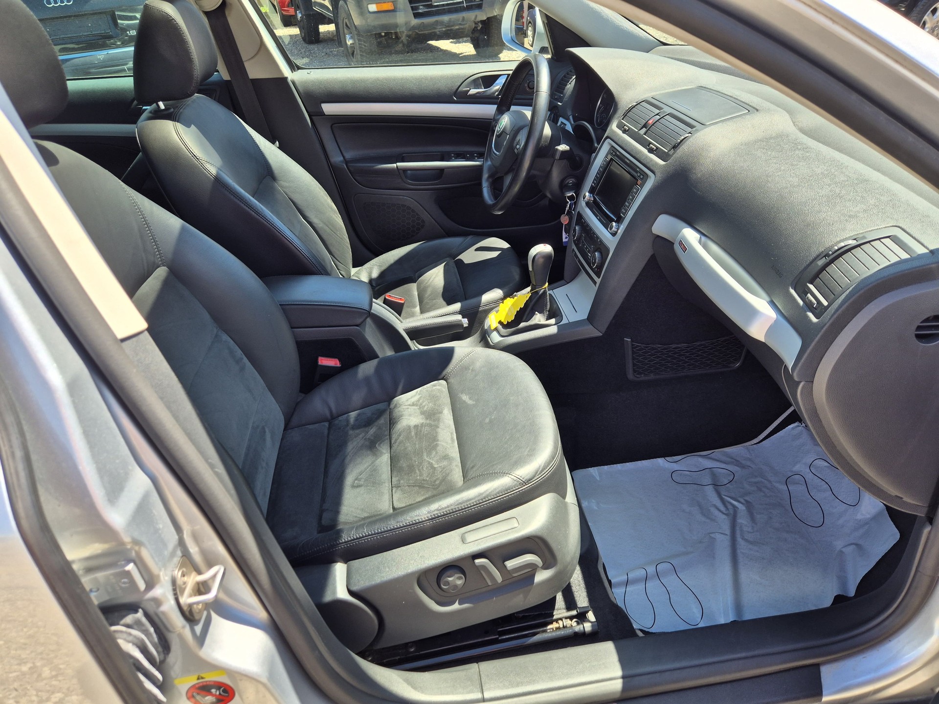 SKODA Octavia Scout 1.8 FSI 4x4-image-8