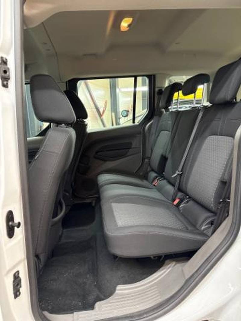 FORD Grand Tourneo Connect 1.5 EcoBlue Trend-image-6