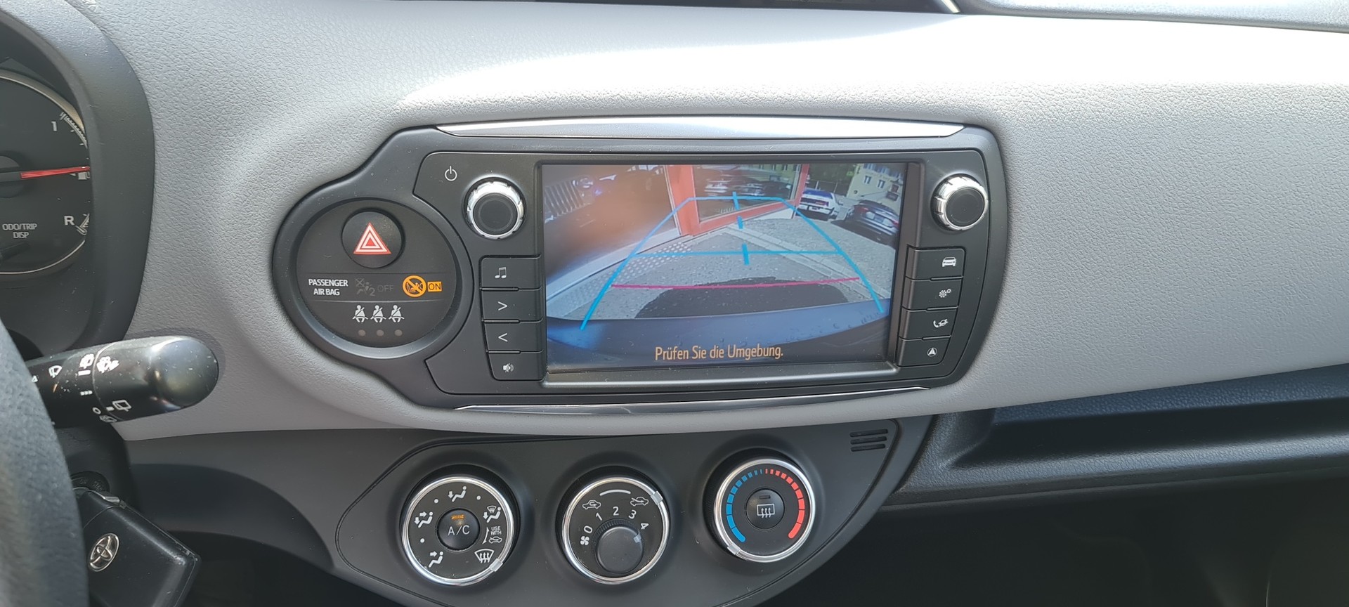 TOYOTA Yaris 1.33 Sol Premium Multidrive S-image-19