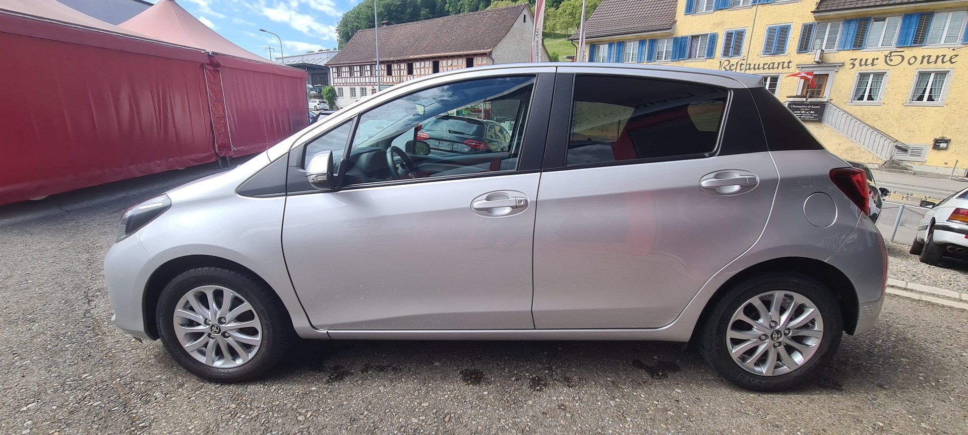 TOYOTA Yaris 1.33 Sol Premium Multidrive S-image-12