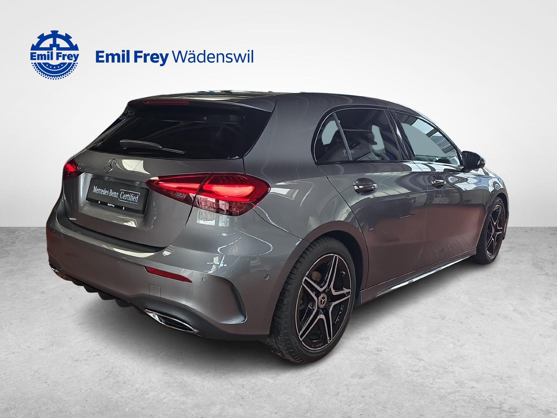 MERCEDES-BENZ A 180 Night Star AMG Line-showroom-element-3