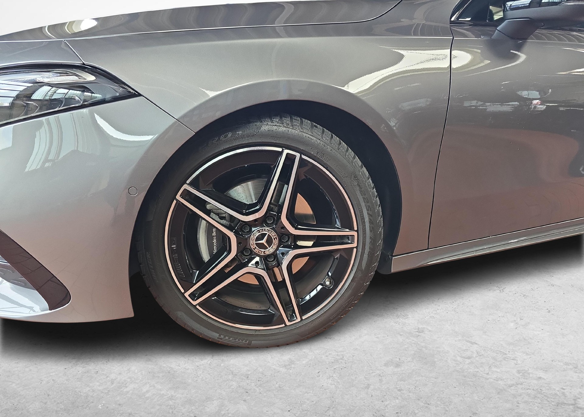 MERCEDES-BENZ A 180 Night Star AMG Line-image-10
