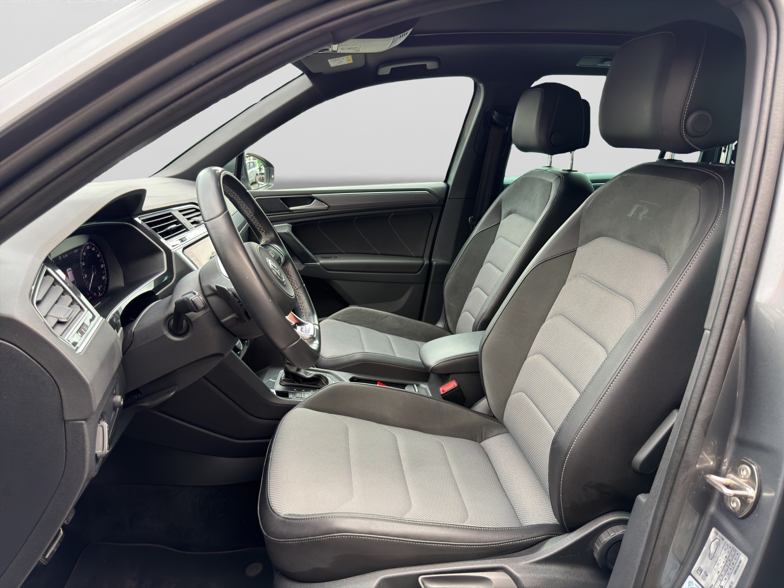 VW Tiguan 2.0TSI Highline 4Motion DSG-image-8