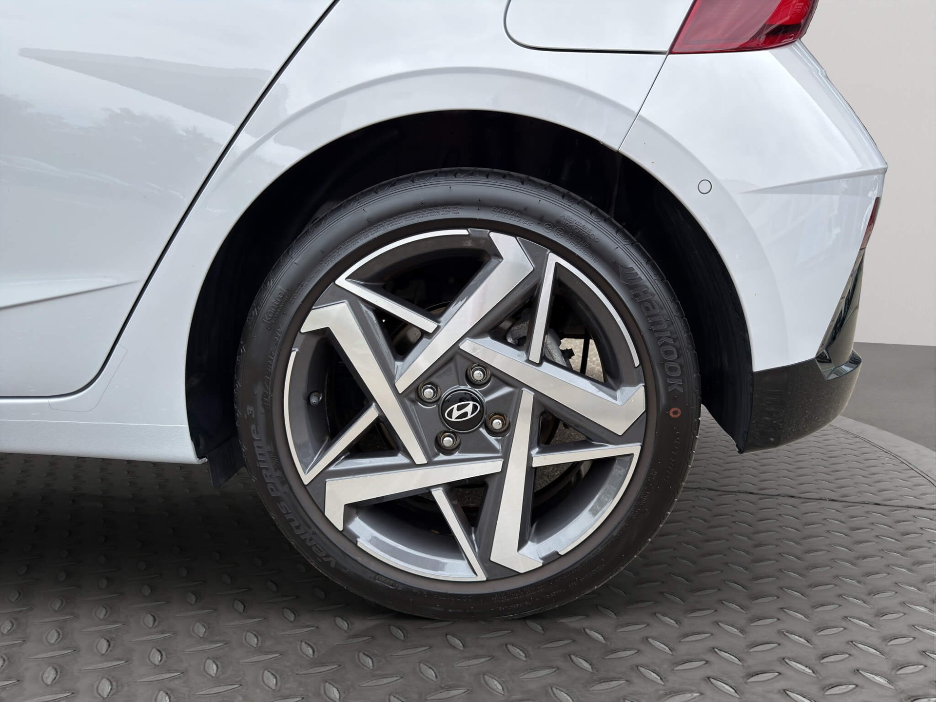 HYUNDAI i20 1.0 T-GDi 120 Vertex-image-5