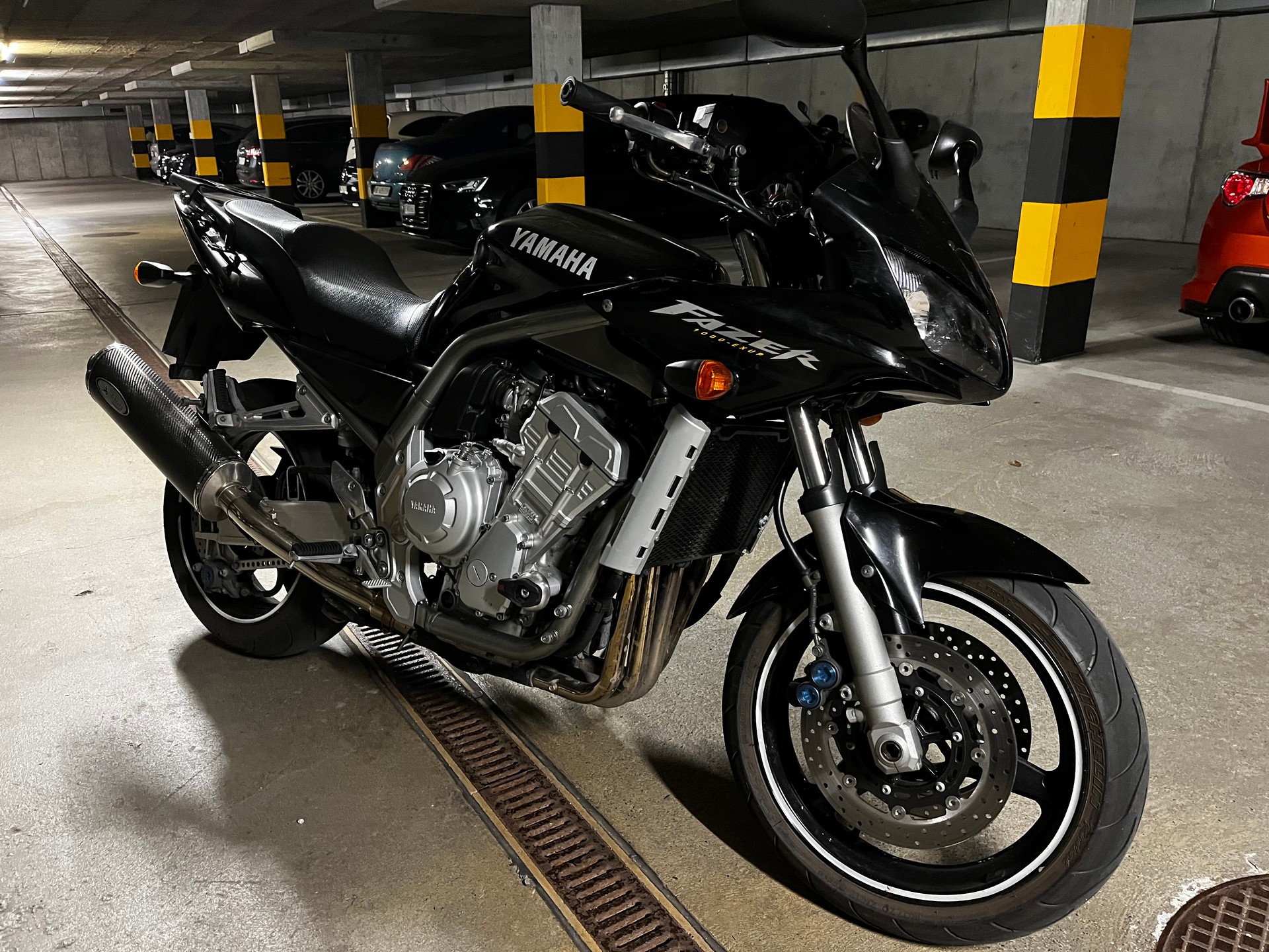 YAMAHA FZS 1000 Fazer-image-0