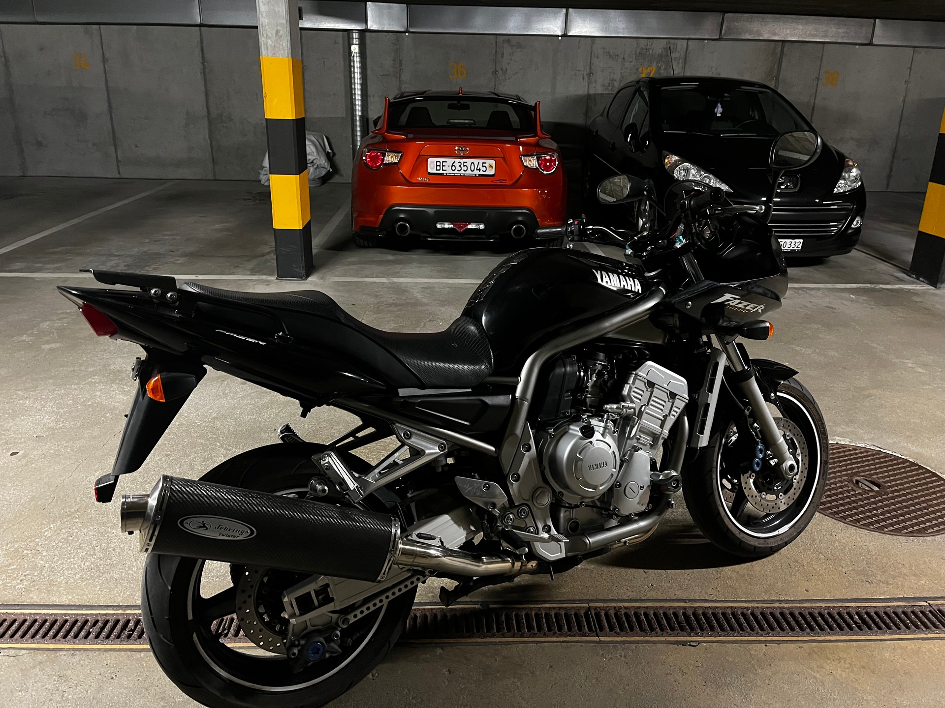 YAMAHA FZS 1000 Fazer-image-3