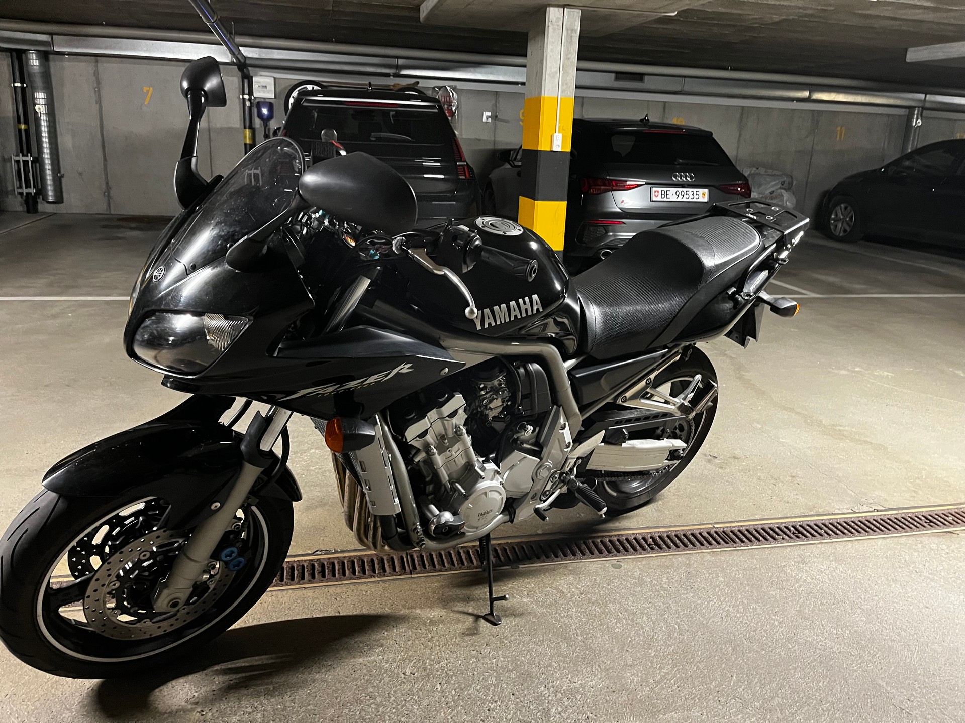 YAMAHA FZS 1000 Fazer-image-2