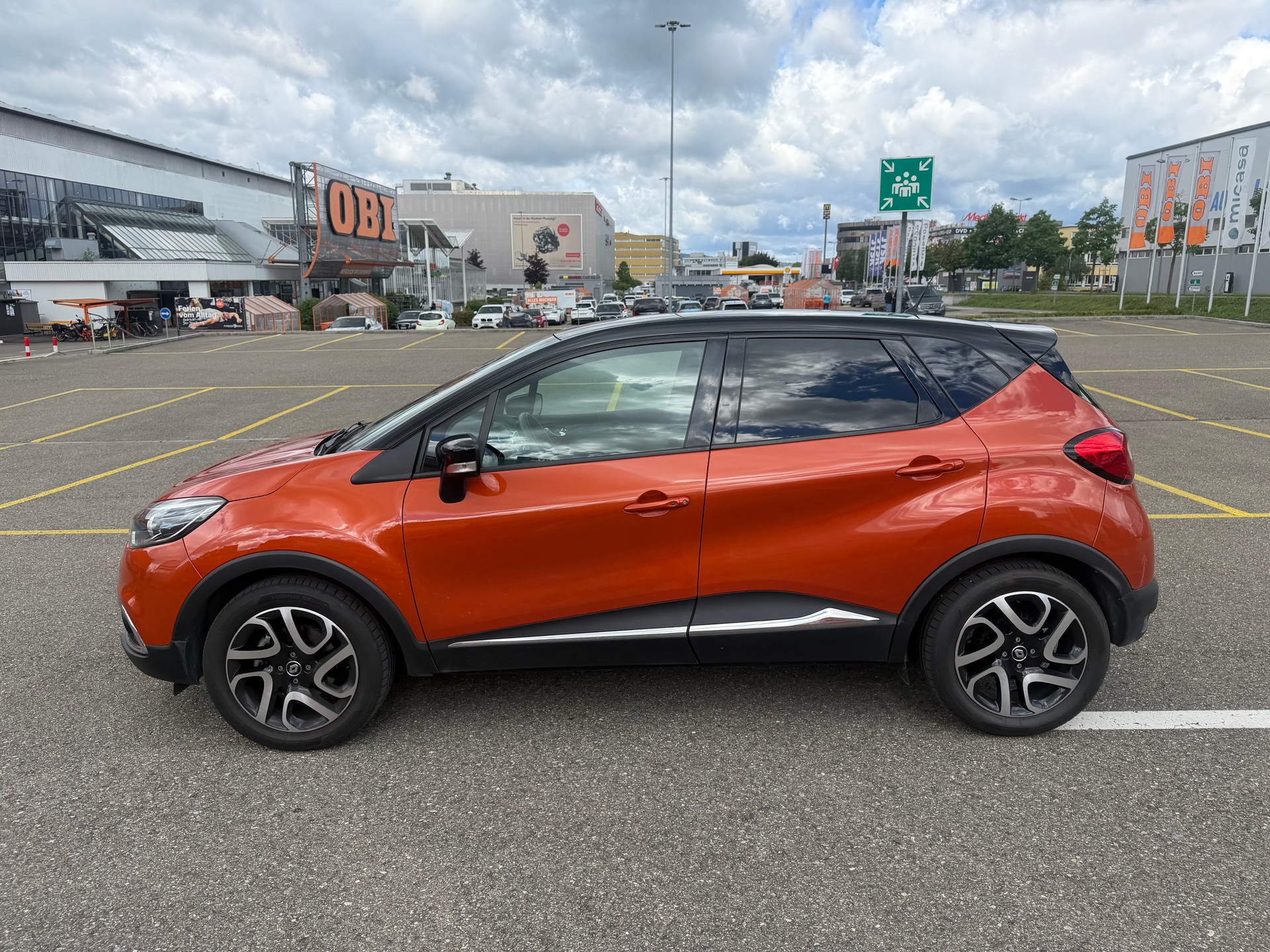 RENAULT Captur 1.2 T 16V Privilège EDC-image-7