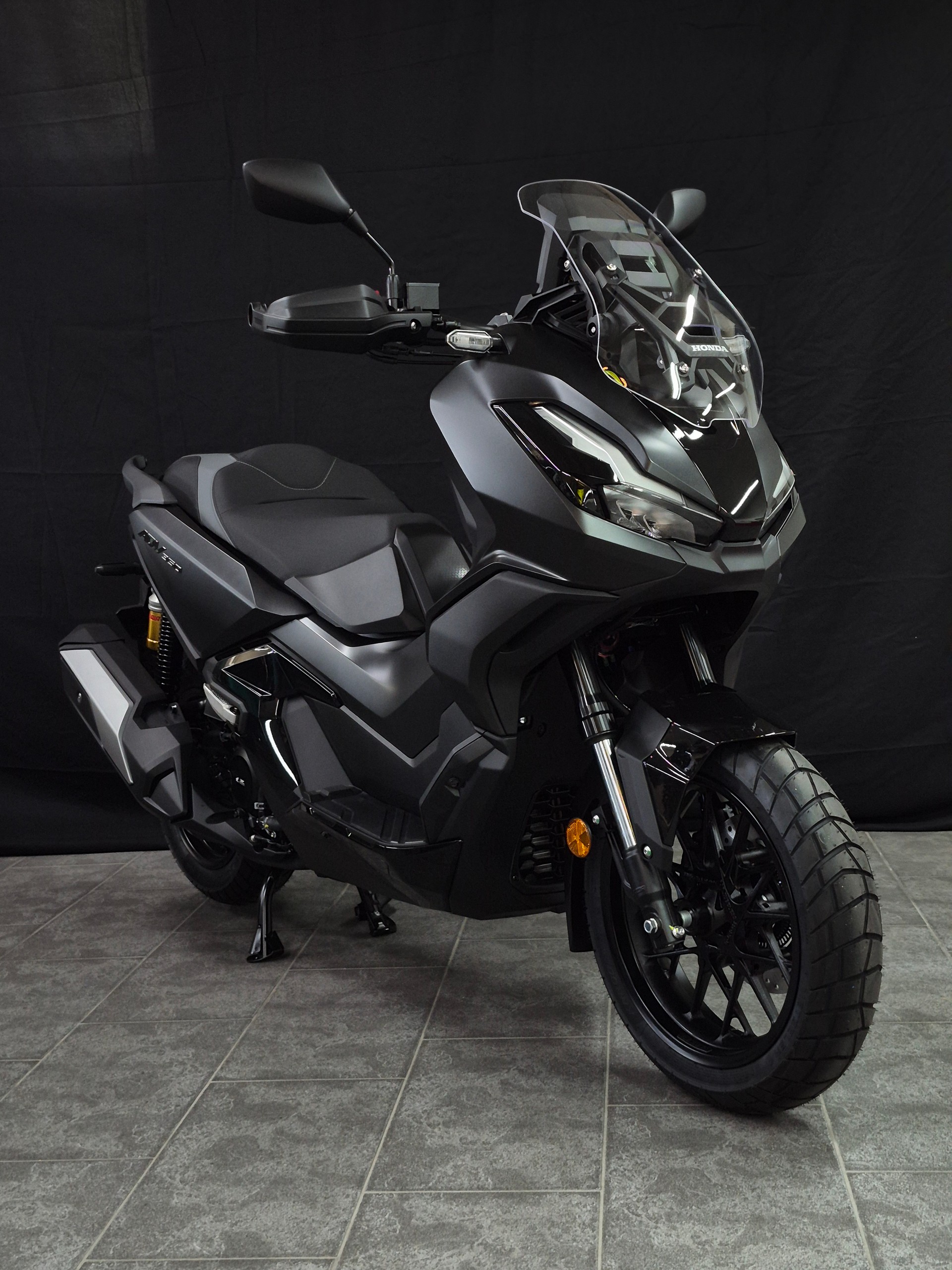 HONDA ADV 350-image-6