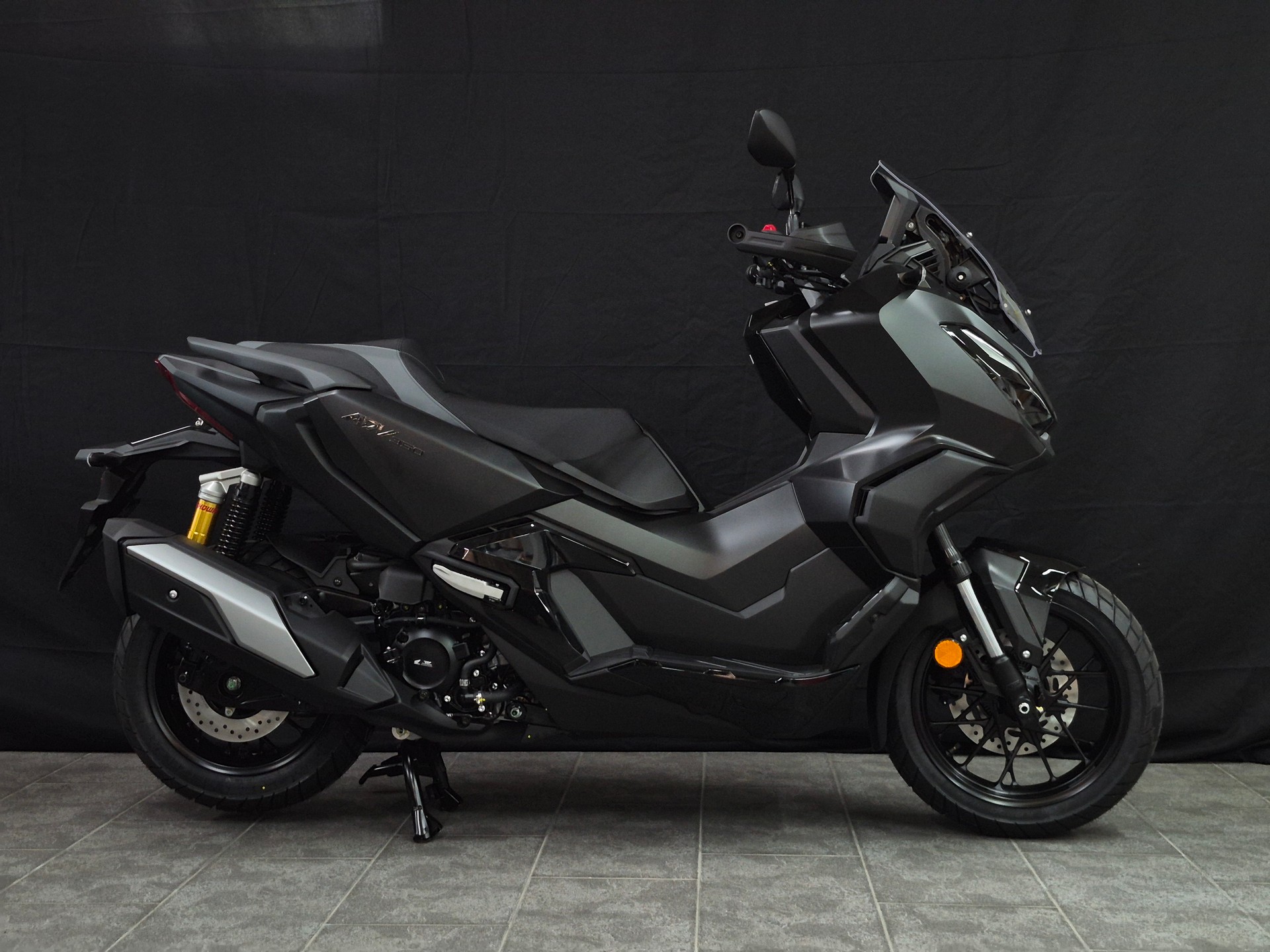 HONDA ADV 350-image-1
