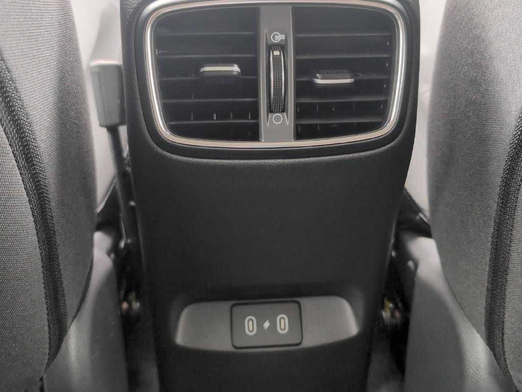HYUNDAI i30 Wagon 1.5 T-GDi Amplia-image-16