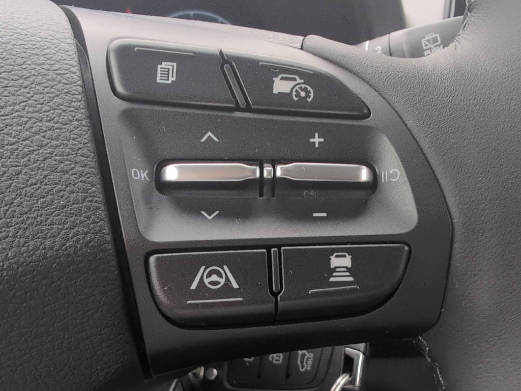 HYUNDAI i30 Wagon 1.5 T-GDi Amplia-image-18