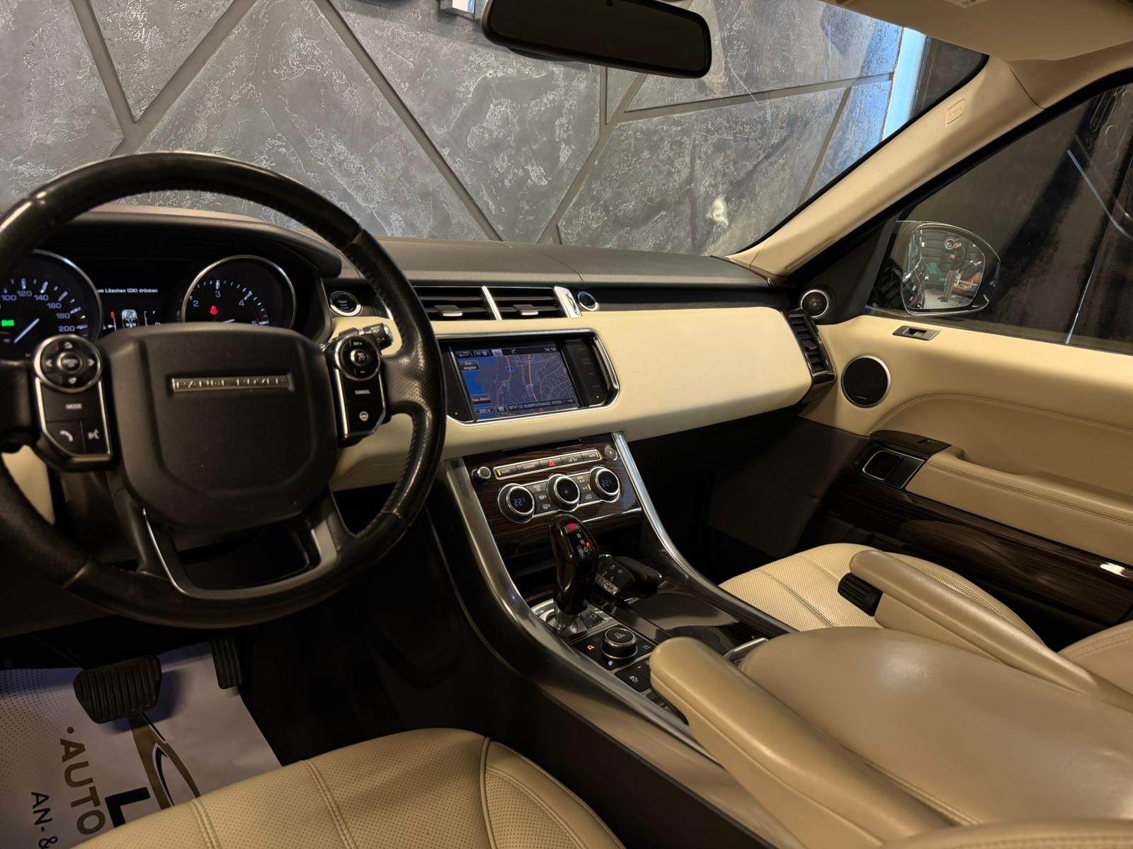 LAND ROVER Range Rover Sport 3.0 SDV6 SE Automatic-image-9