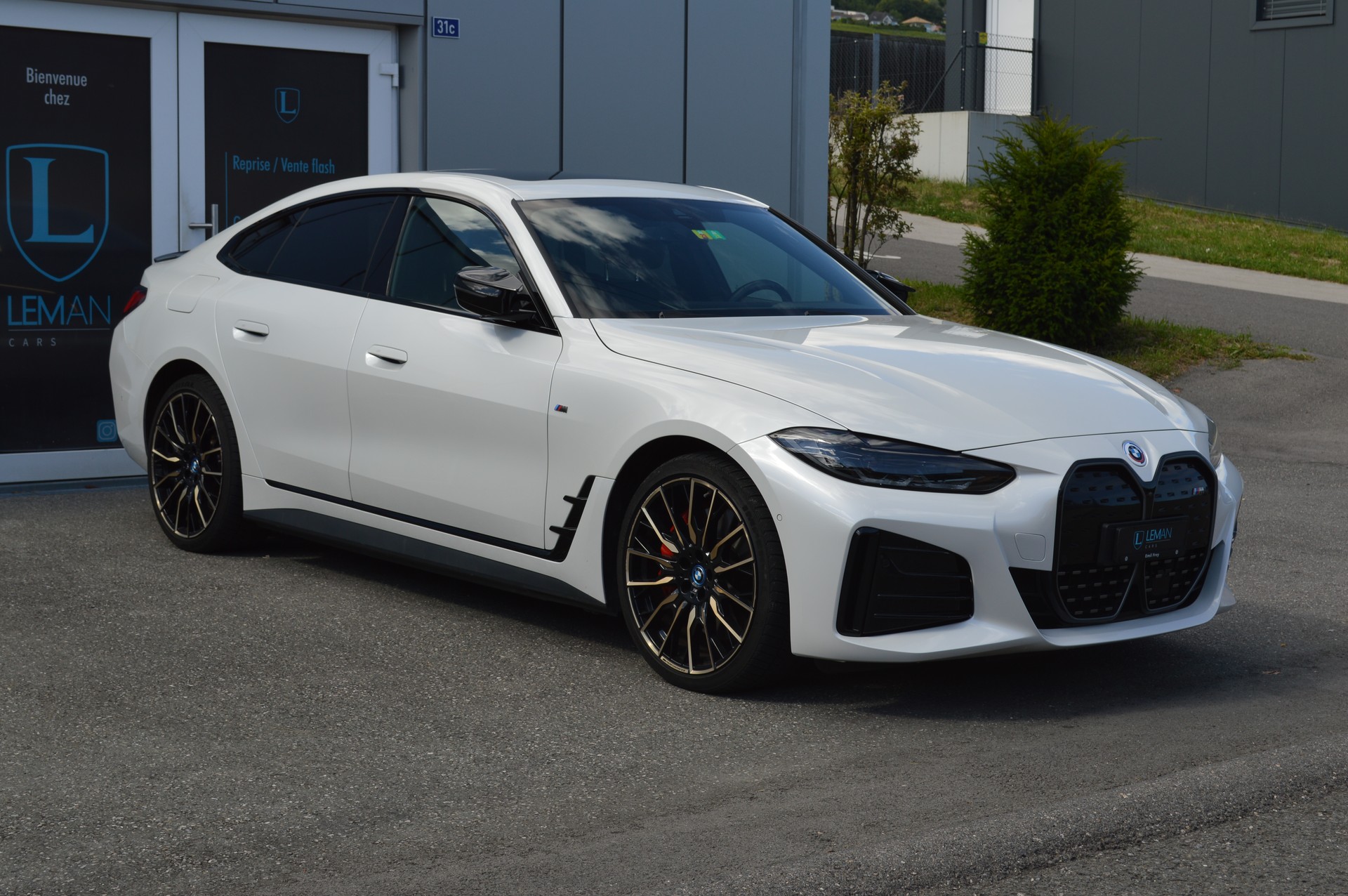 BMW i4 M50 M Sport Pro-showroom-element-2