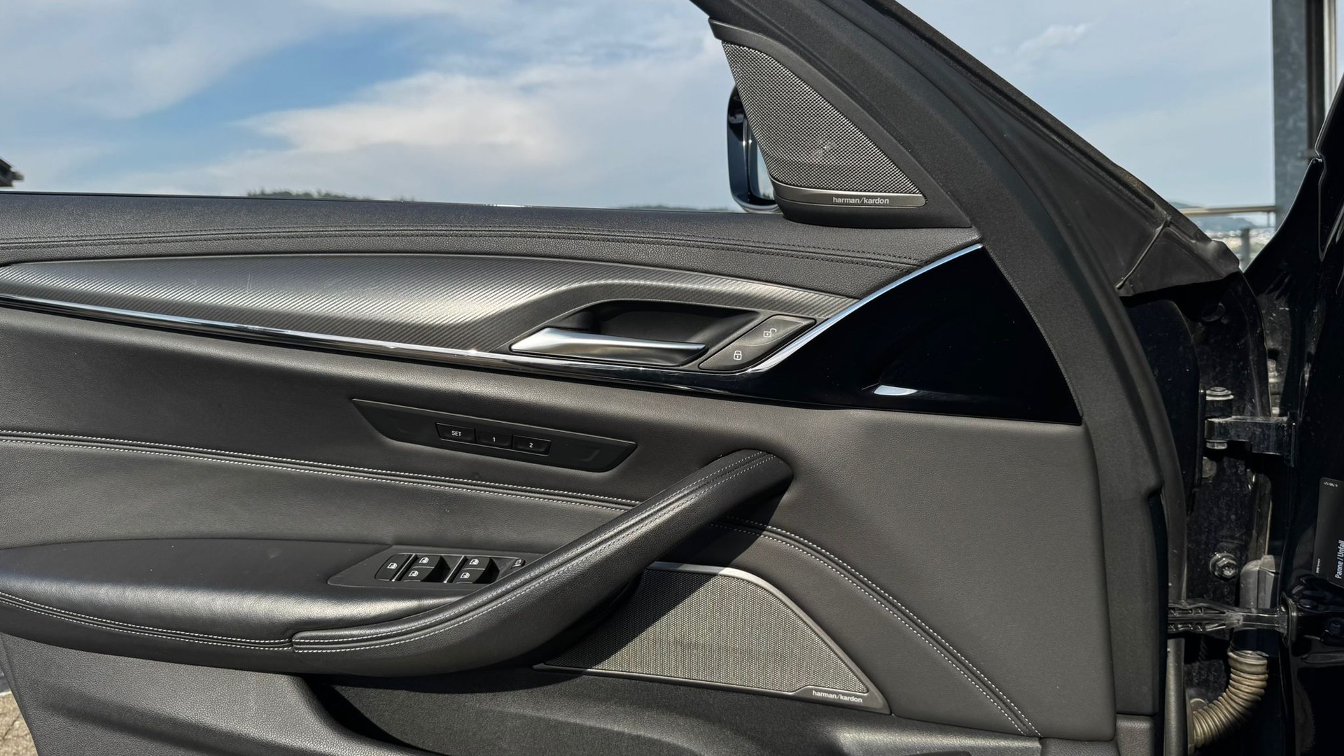 BMW Competition xDrive-image-15