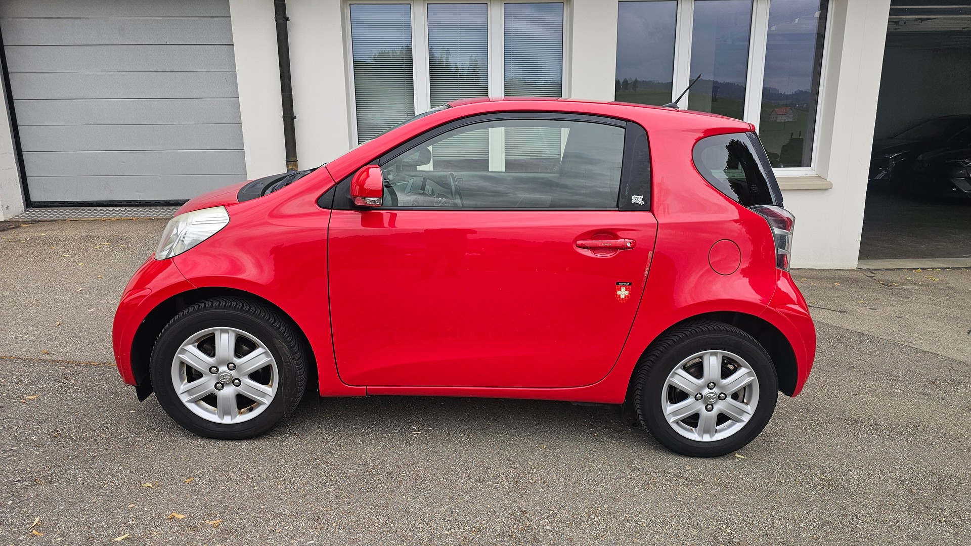 TOYOTA iQ 1.0 VVT-i Luna