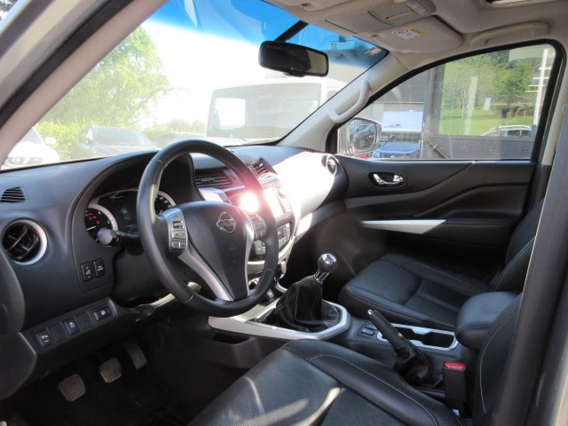 NISSAN Navara 2.3 dCi Double Cab Tekna-image-7
