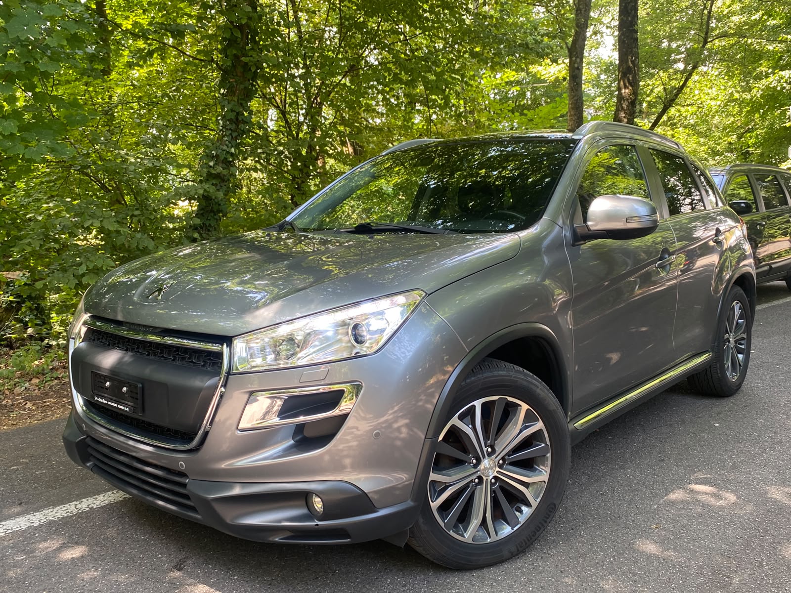 PEUGEOT 4008 1.8 HDi Allure 4WD-showroom-element-1