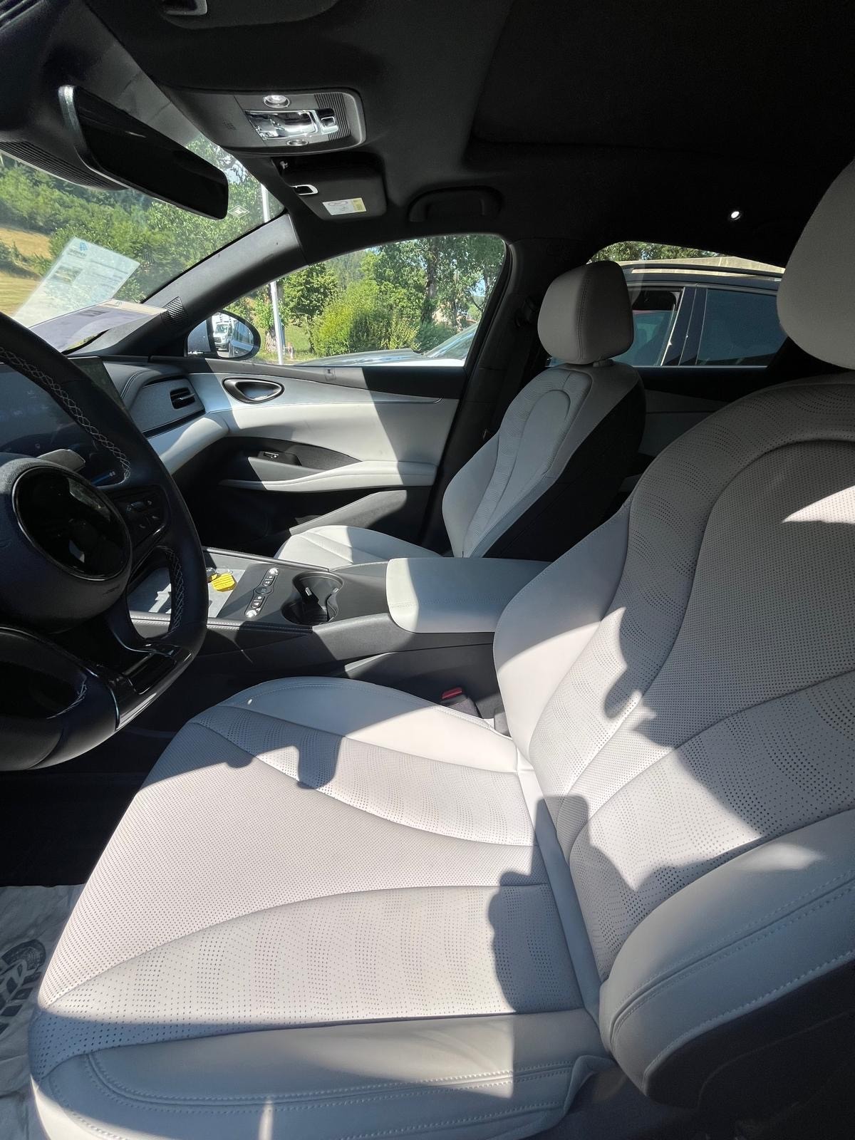 BYD Seal 6 DM-i Touring Comfort-image-3
