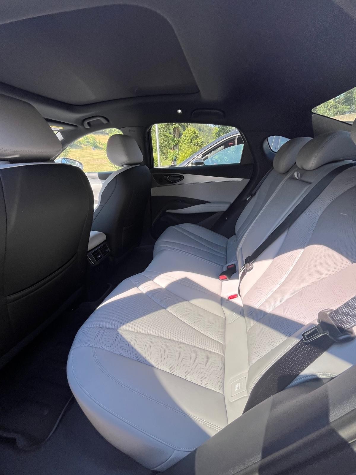 BYD Seal 6 DM-i Touring Comfort-image-5