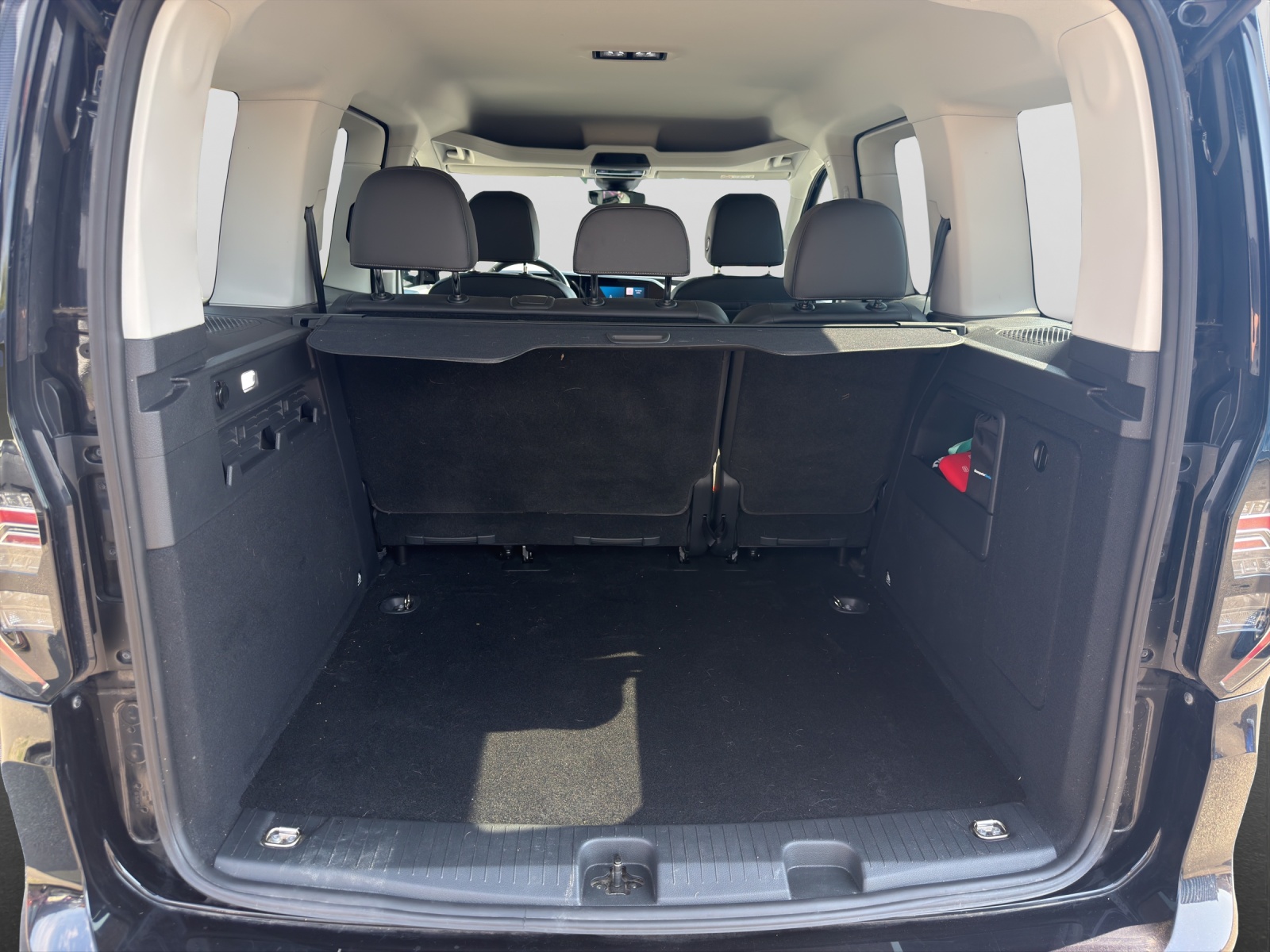 VW Caddy 1.5 TSI Style DSG-image-14