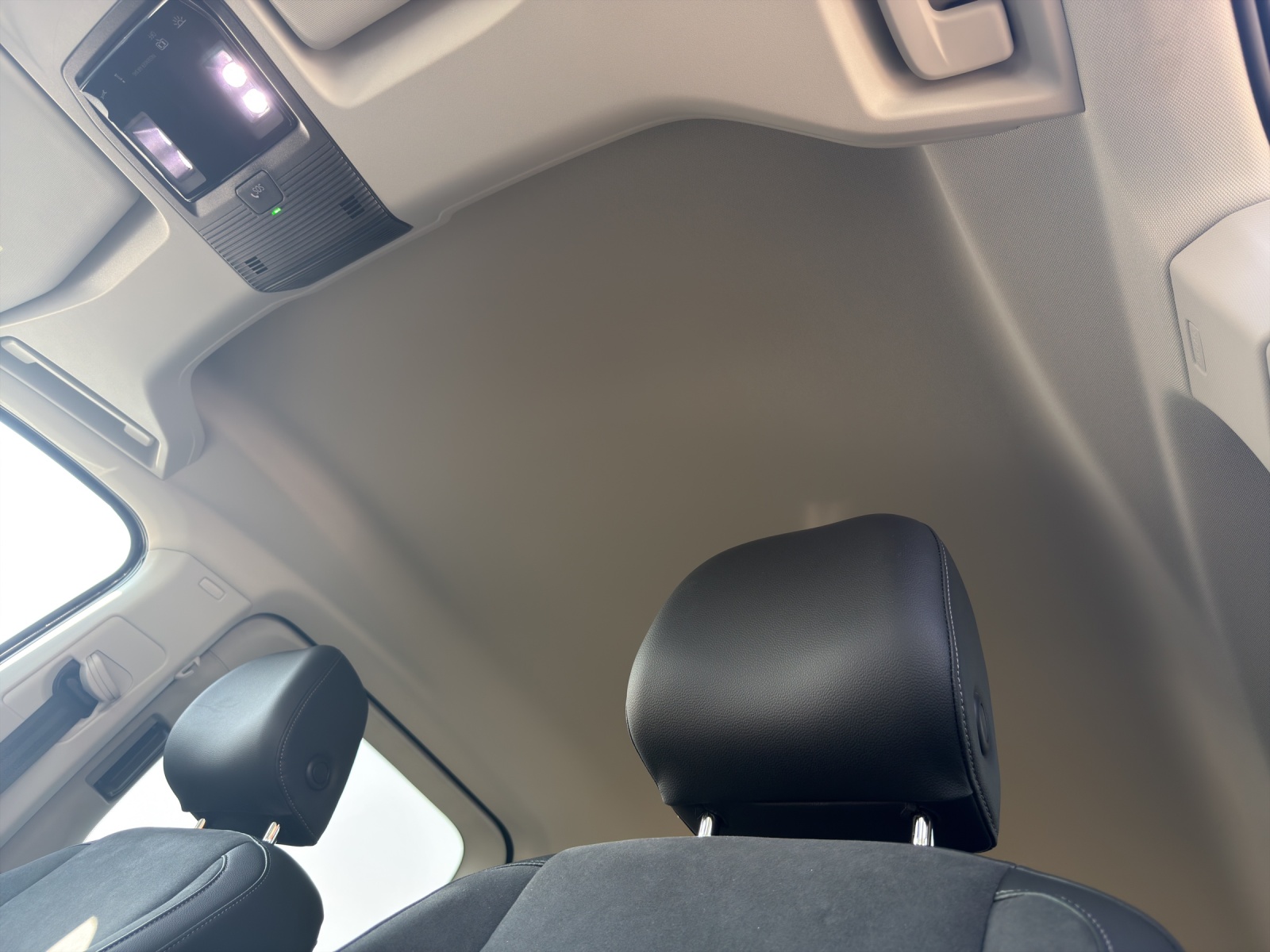 VW Caddy 1.5 TSI Style DSG-image-9