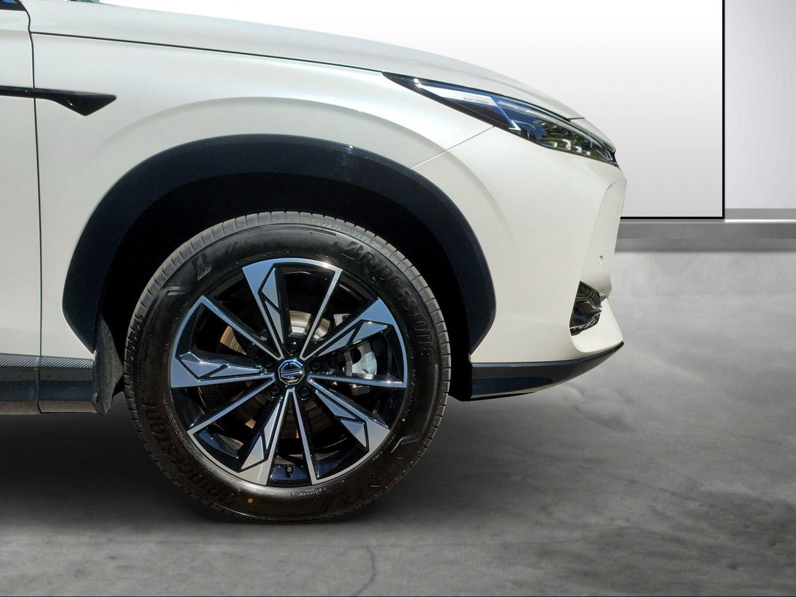 MG HS 1.5 Hybrid Luxury-image-14