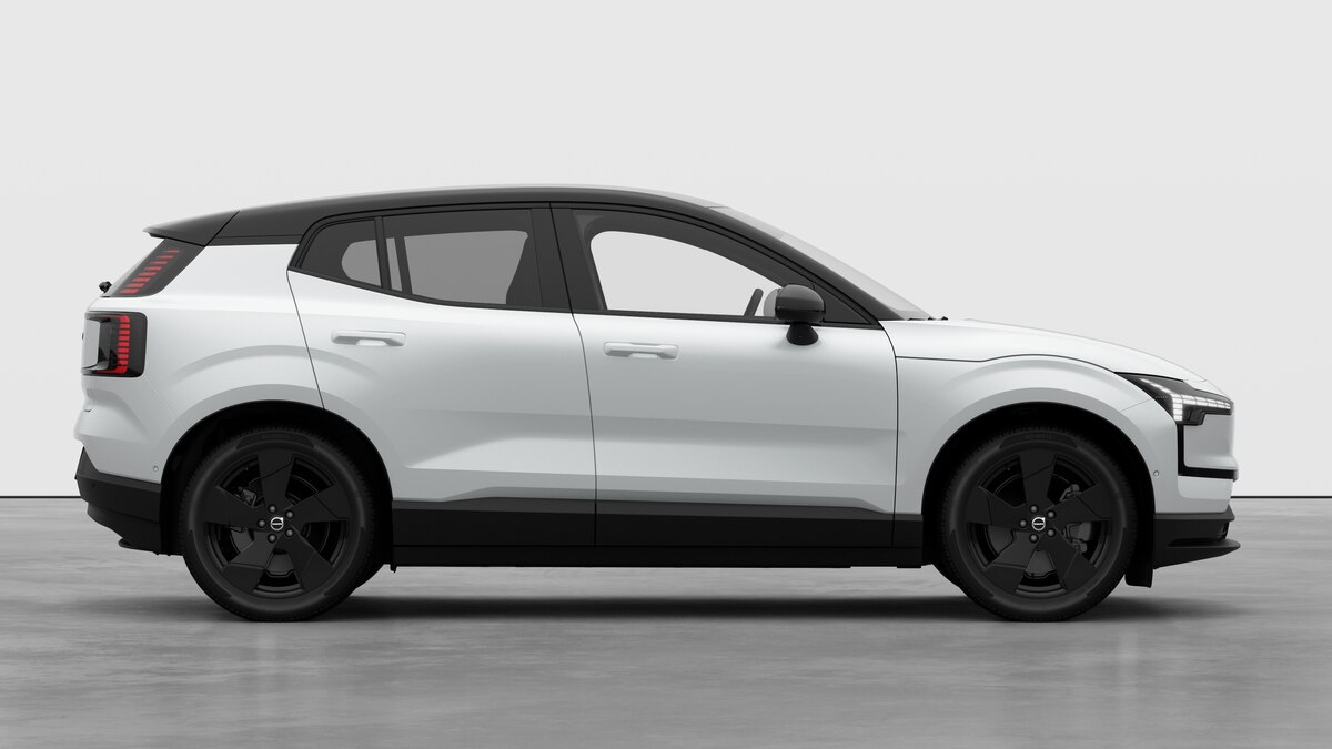 VOLVO EX30 E60 Twin Ultra Performance Sw. Black Ed. AWD-showroom-element-3