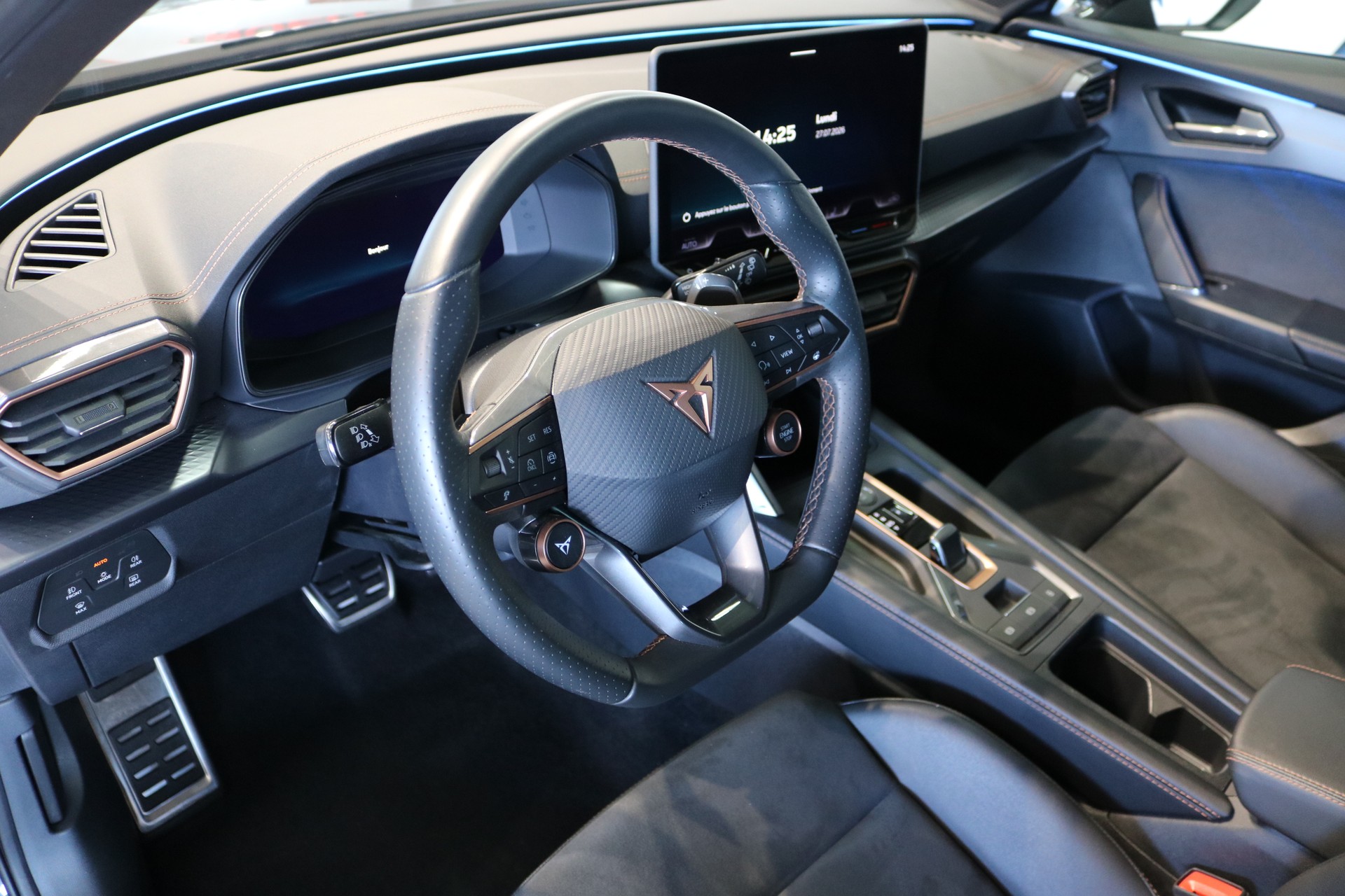 CUPRA Formentor 1.5 TSI DSG-image-11
