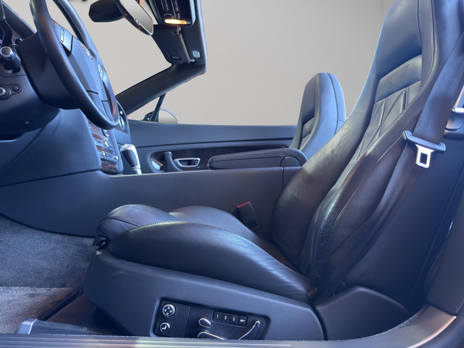 BENTLEY Continental GTC 6.0-image-12