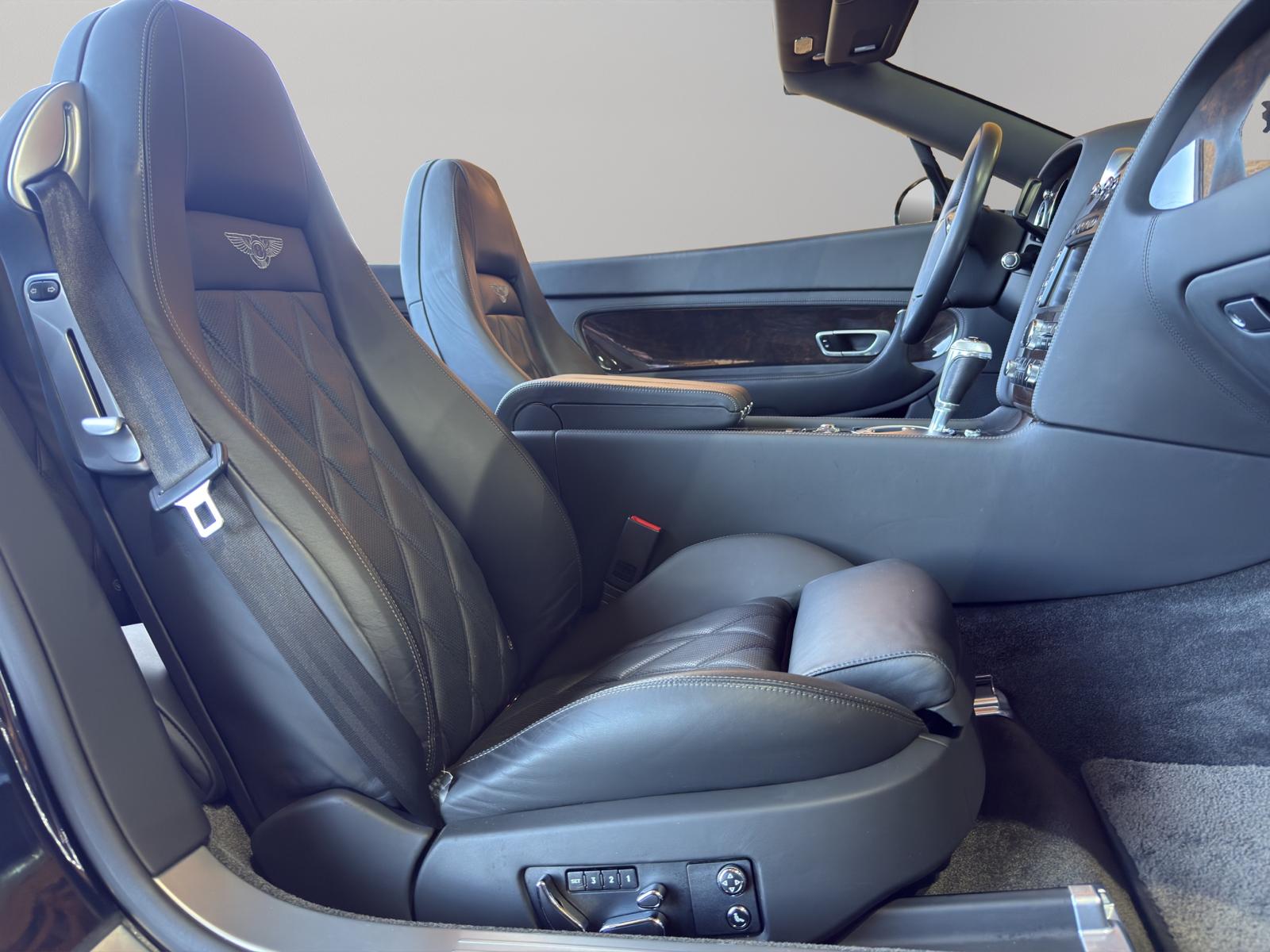 BENTLEY Continental GTC 6.0-image-13