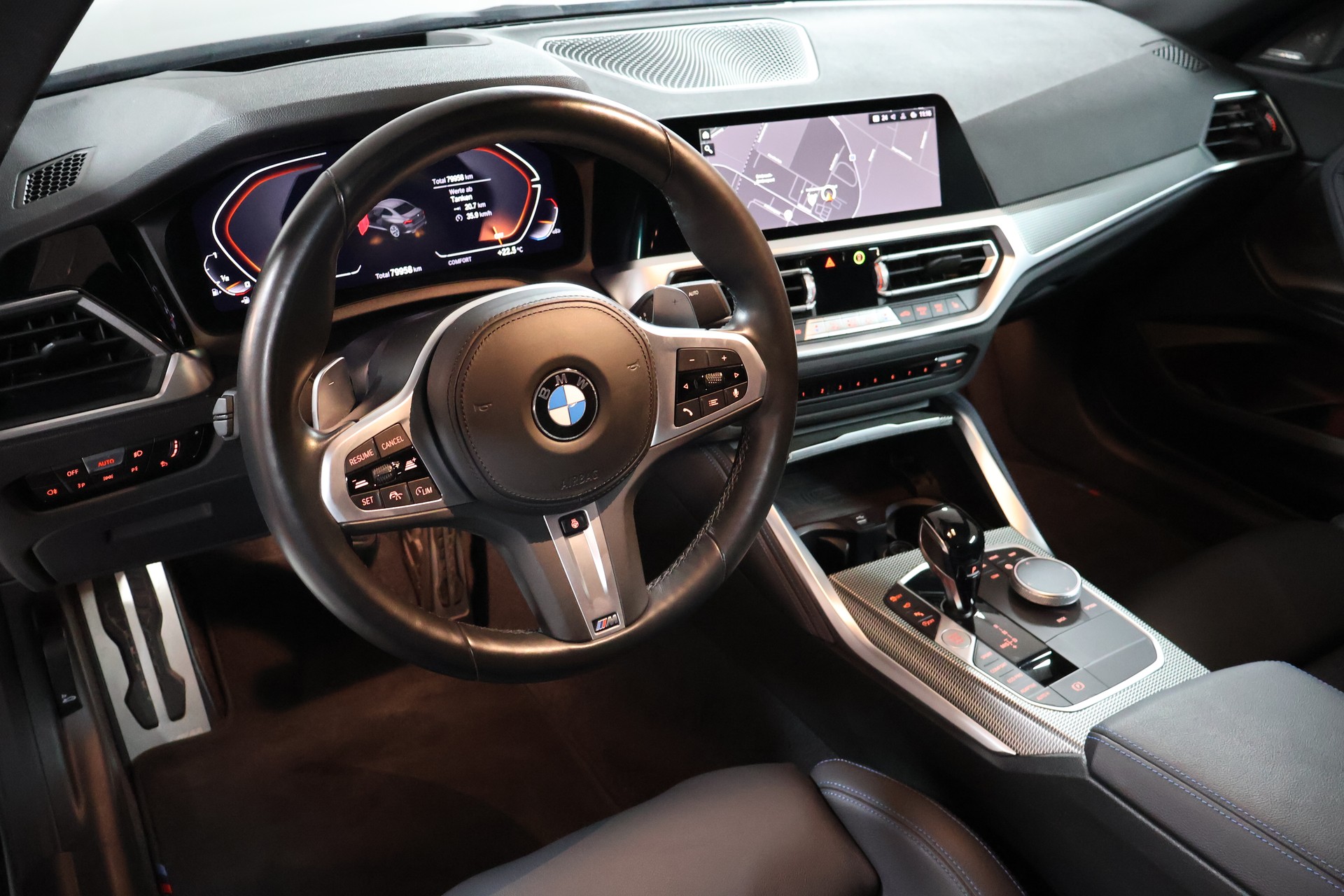 BMW M240i xDrive Steptronic-image-9