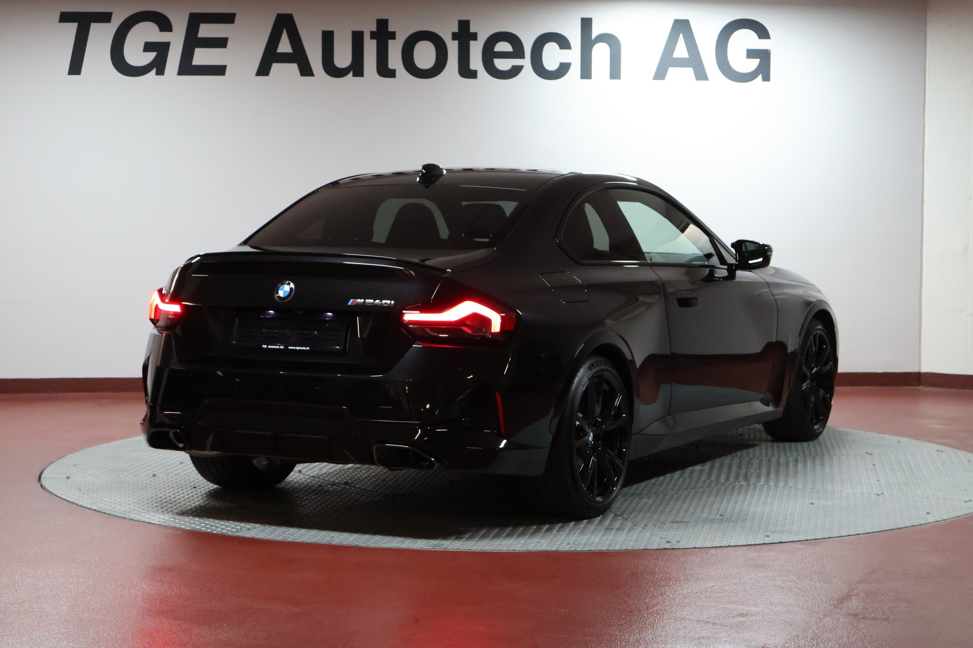 BMW M240i xDrive Steptronic-image-20