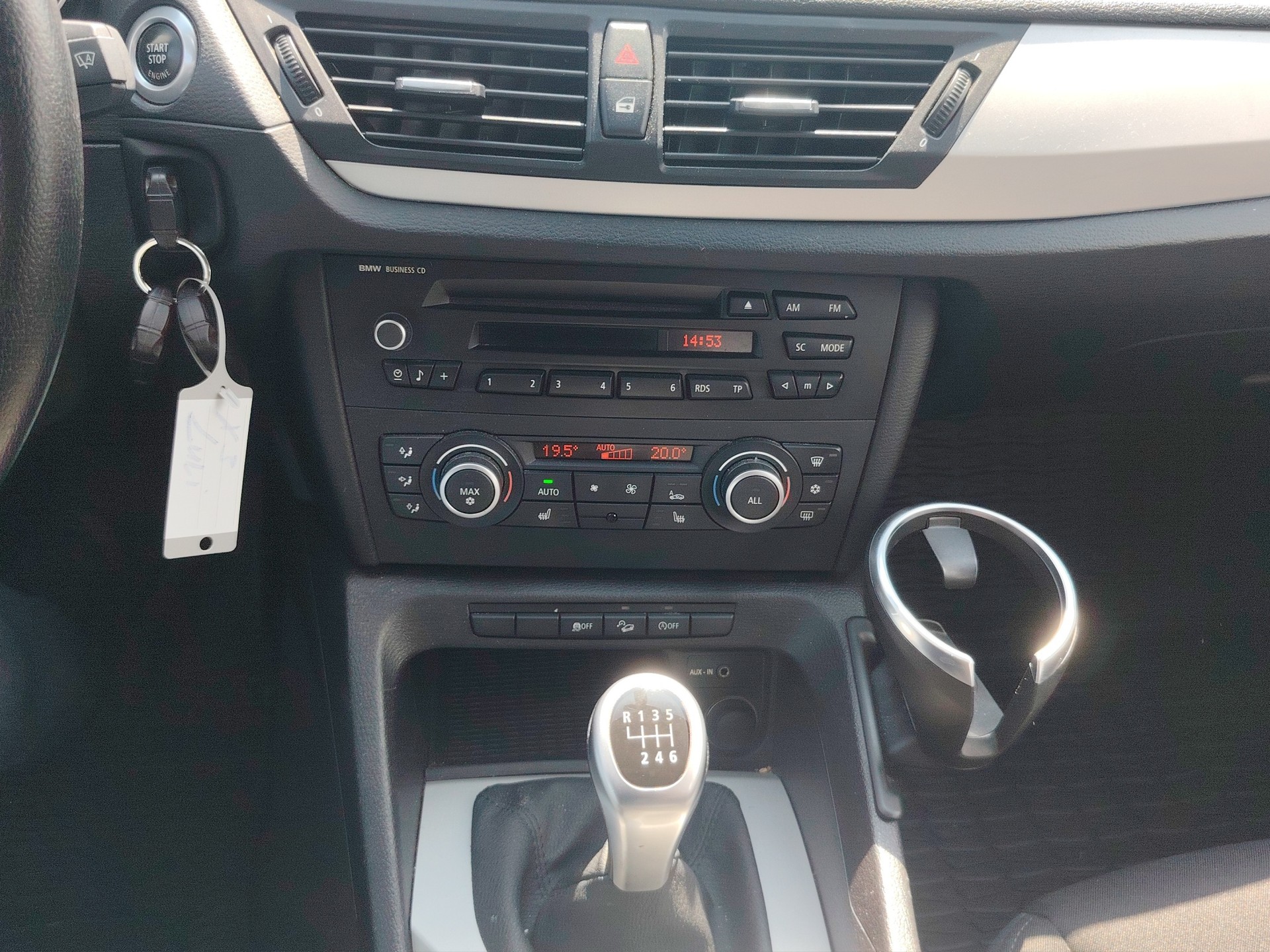 BMW X1 xDrive 18d-image-10