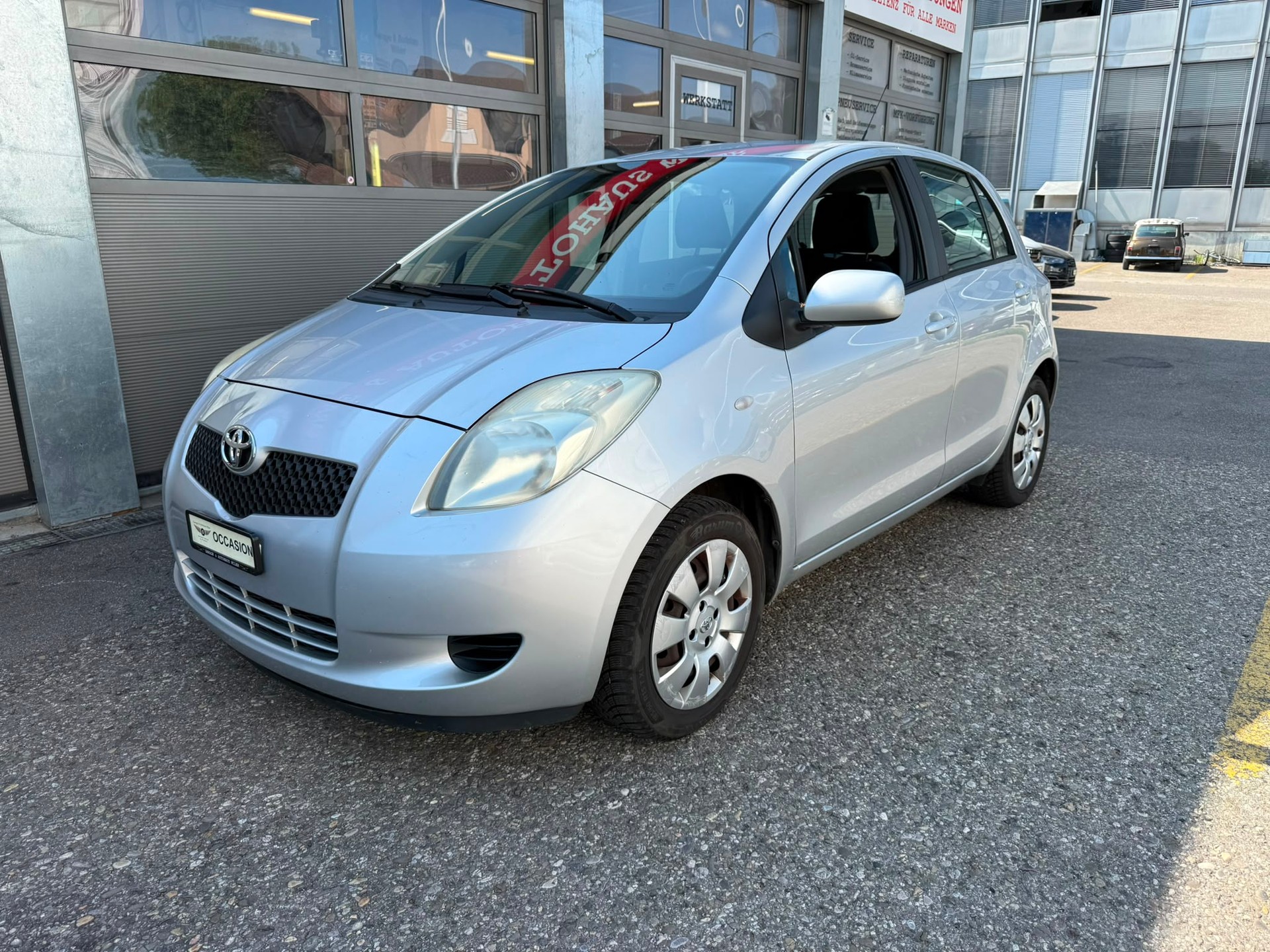 TOYOTA Yaris 1.3 Linea Sol