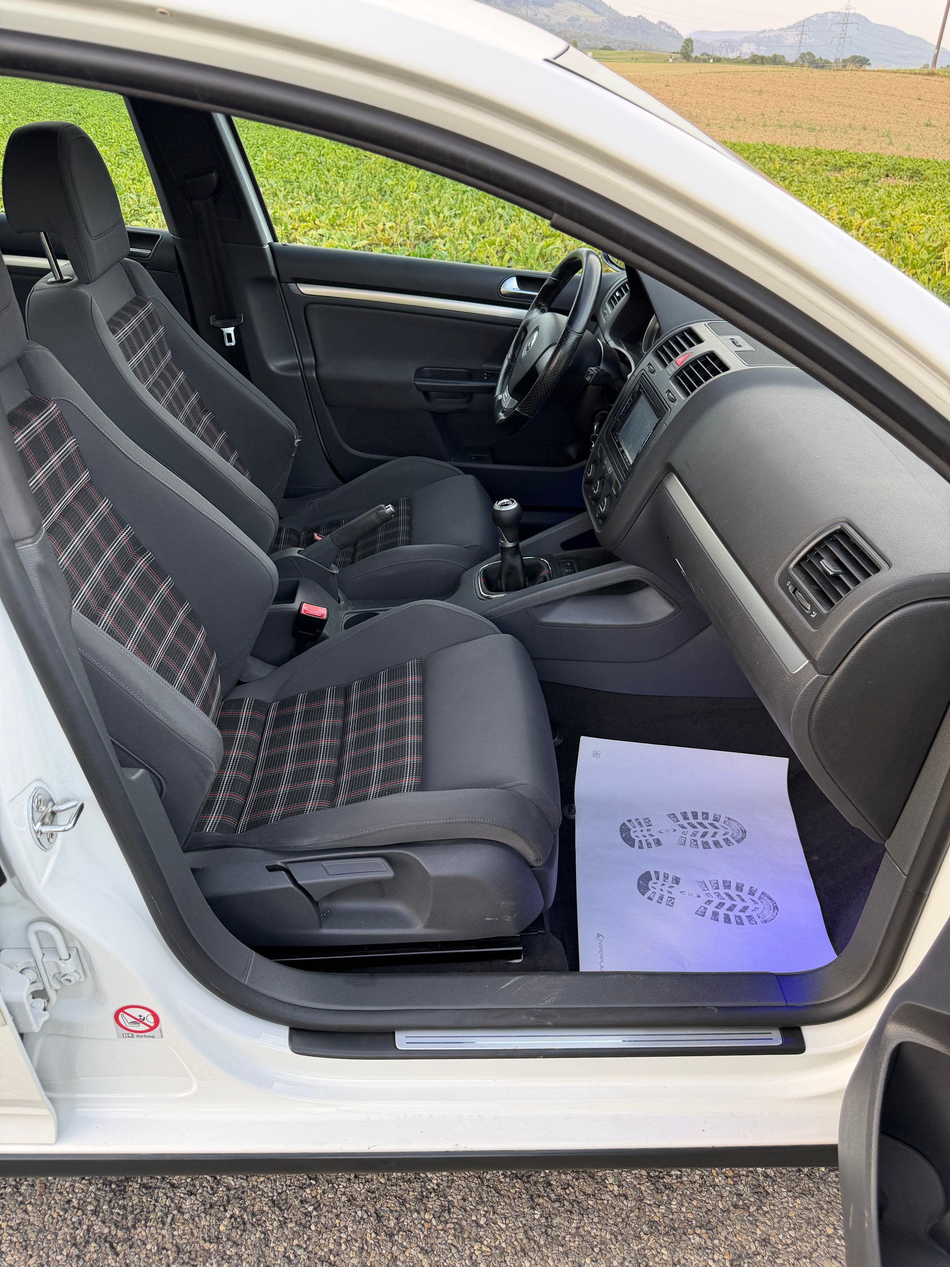 VW Golf 2.0 TFSI GTI-image-10