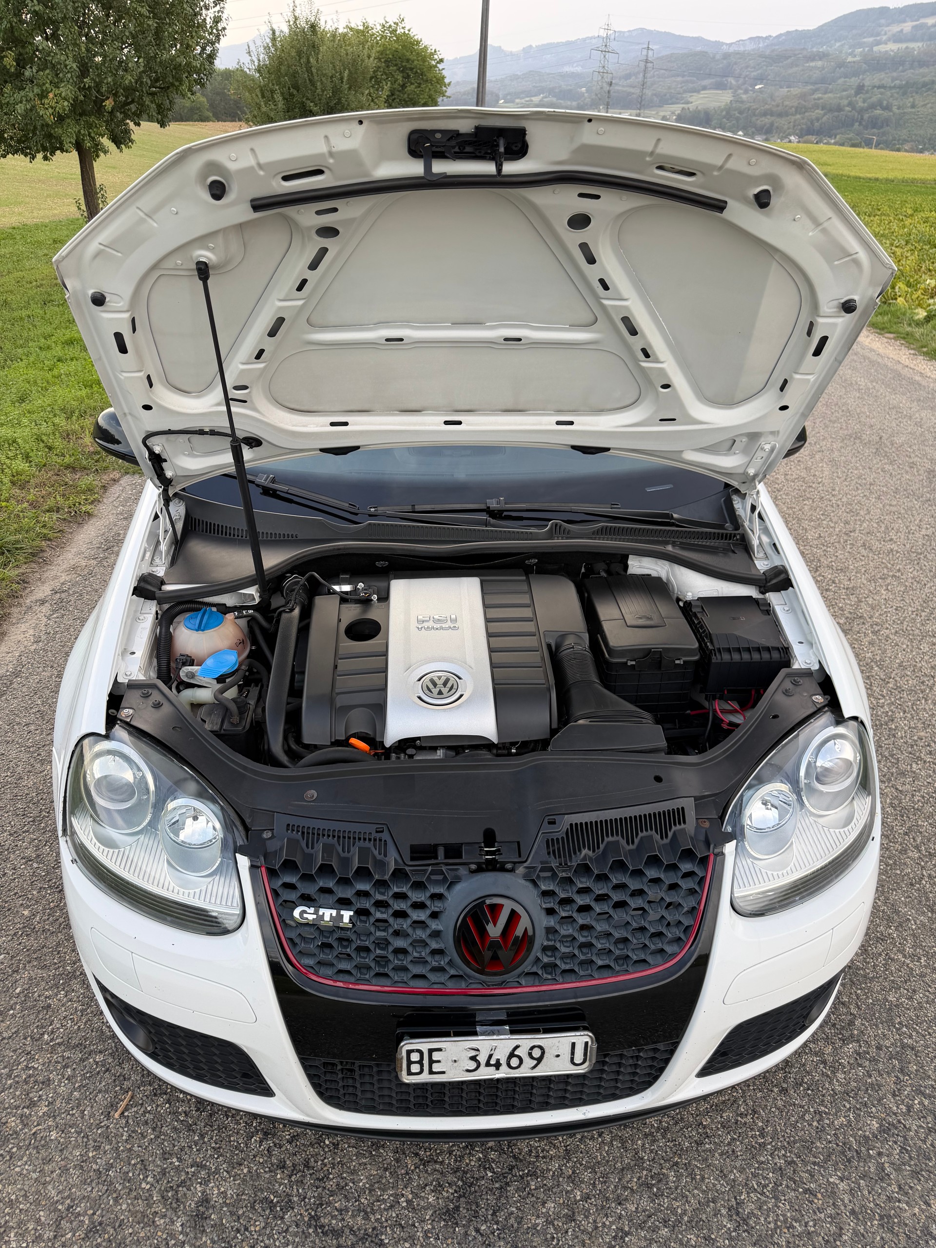 VW Golf 2.0 TFSI GTI-image-5